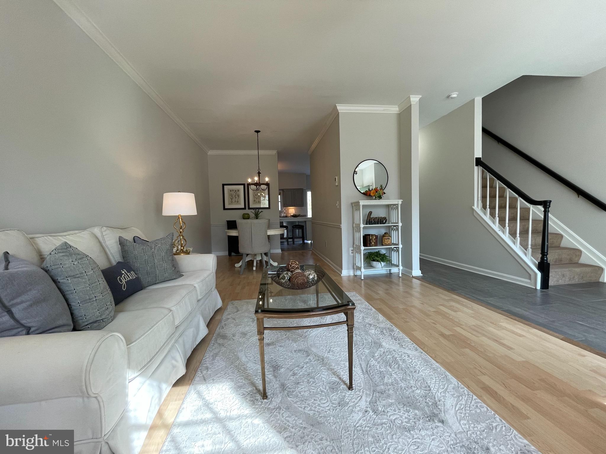 HUNTERS RUN - Residential