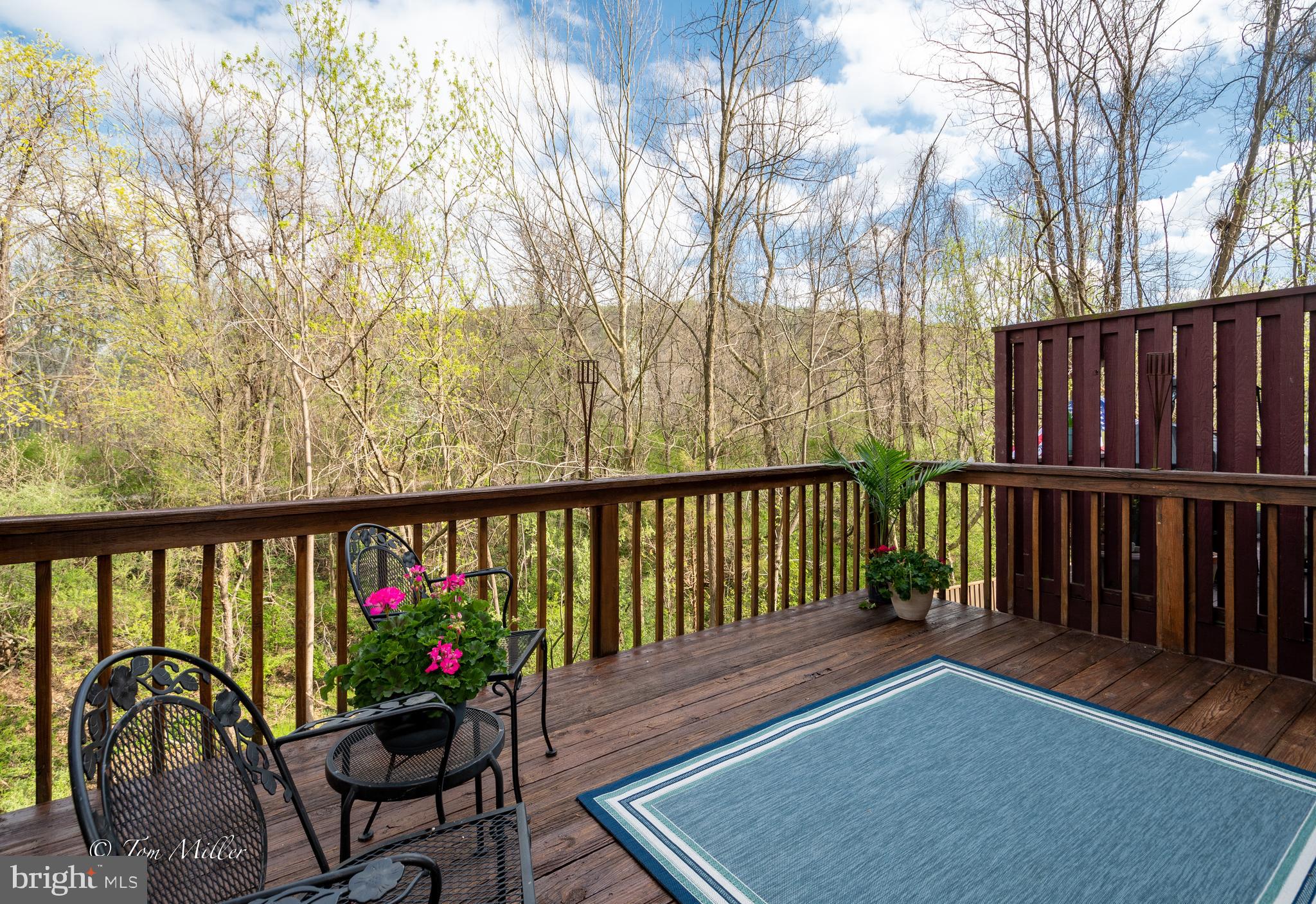 HUNTERS RUN - Residential