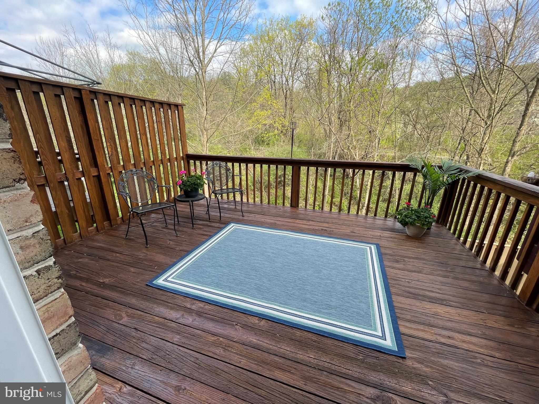 HUNTERS RUN - Residential