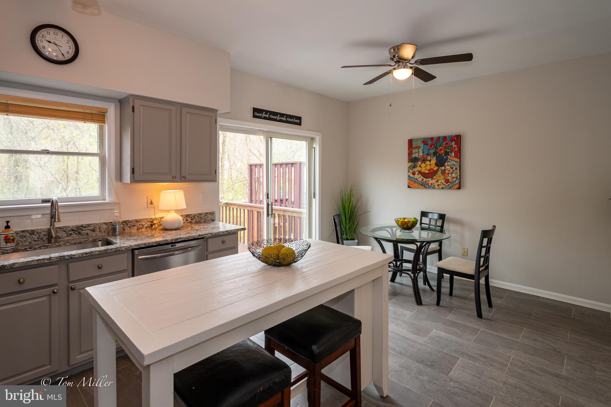 HUNTERS RUN - Residential