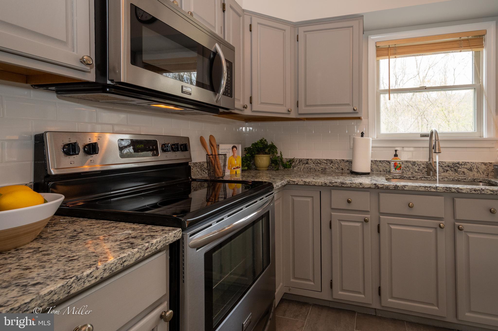 HUNTERS RUN - Residential