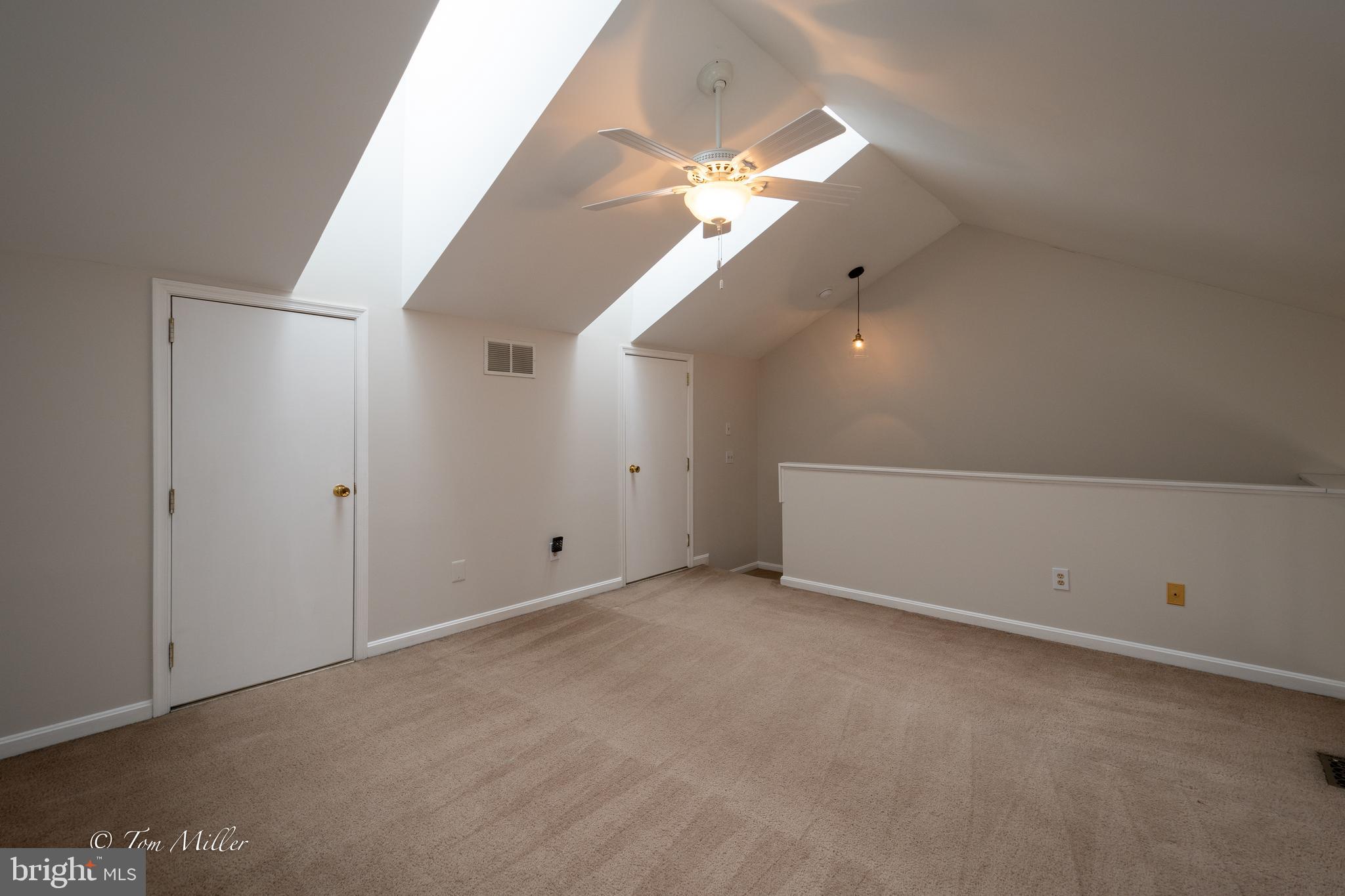 HUNTERS RUN - Residential