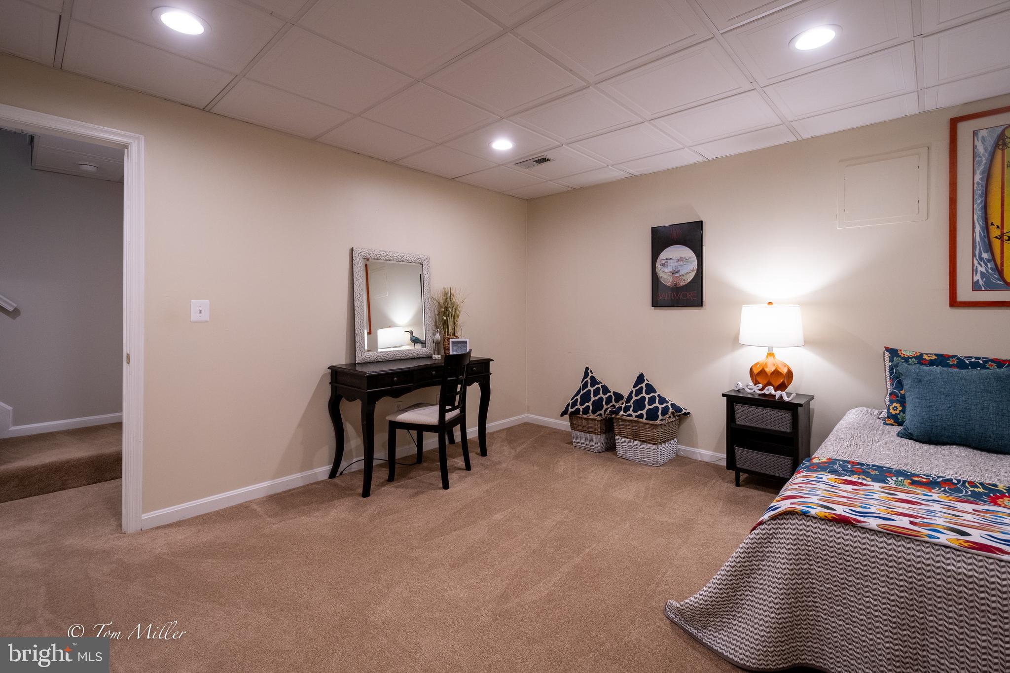 HUNTERS RUN - Residential