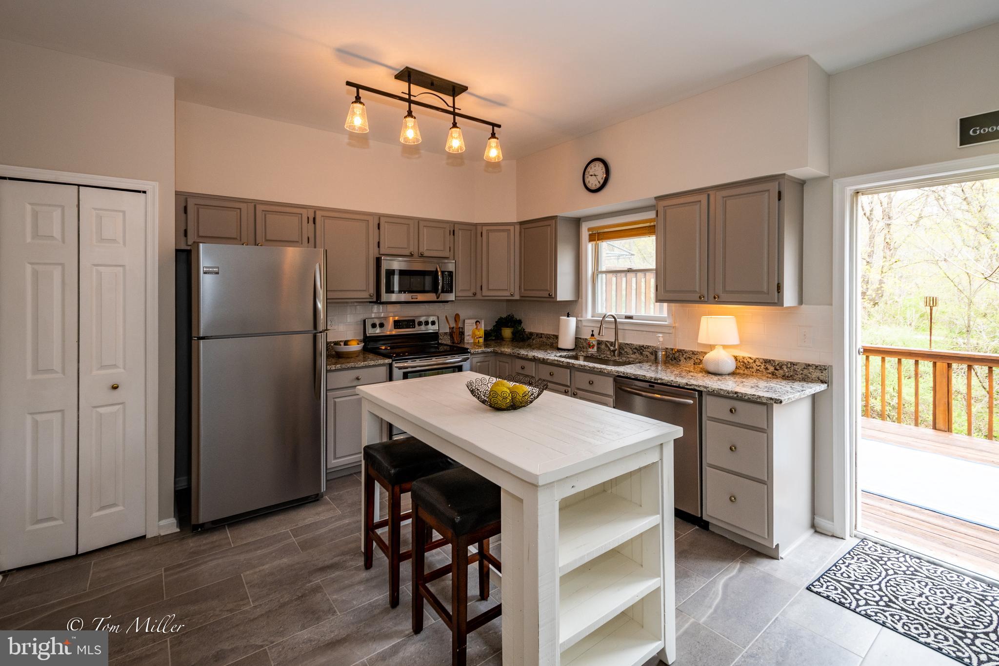 HUNTERS RUN - Residential