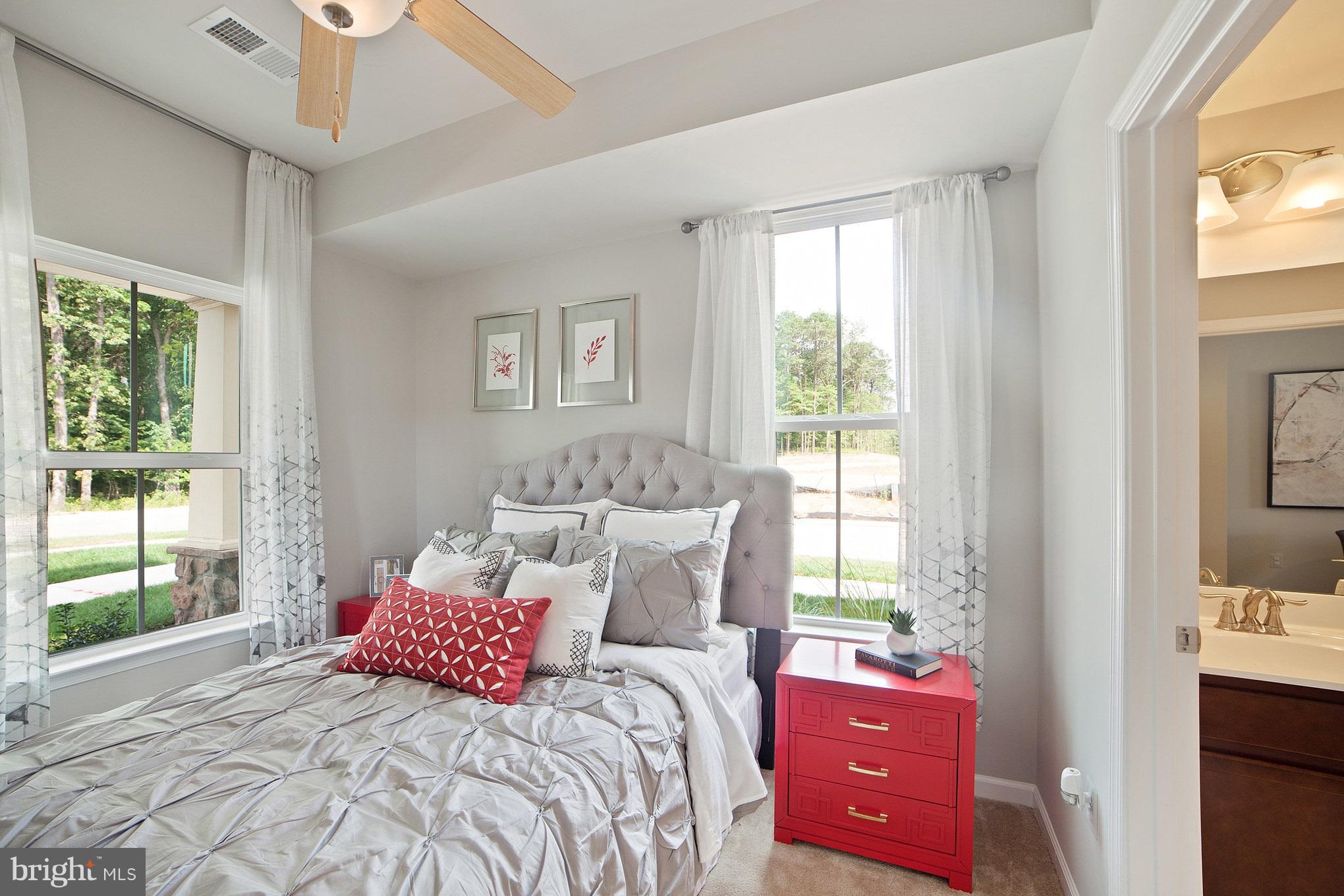 CREEKSIDE VILLAGE - Residential