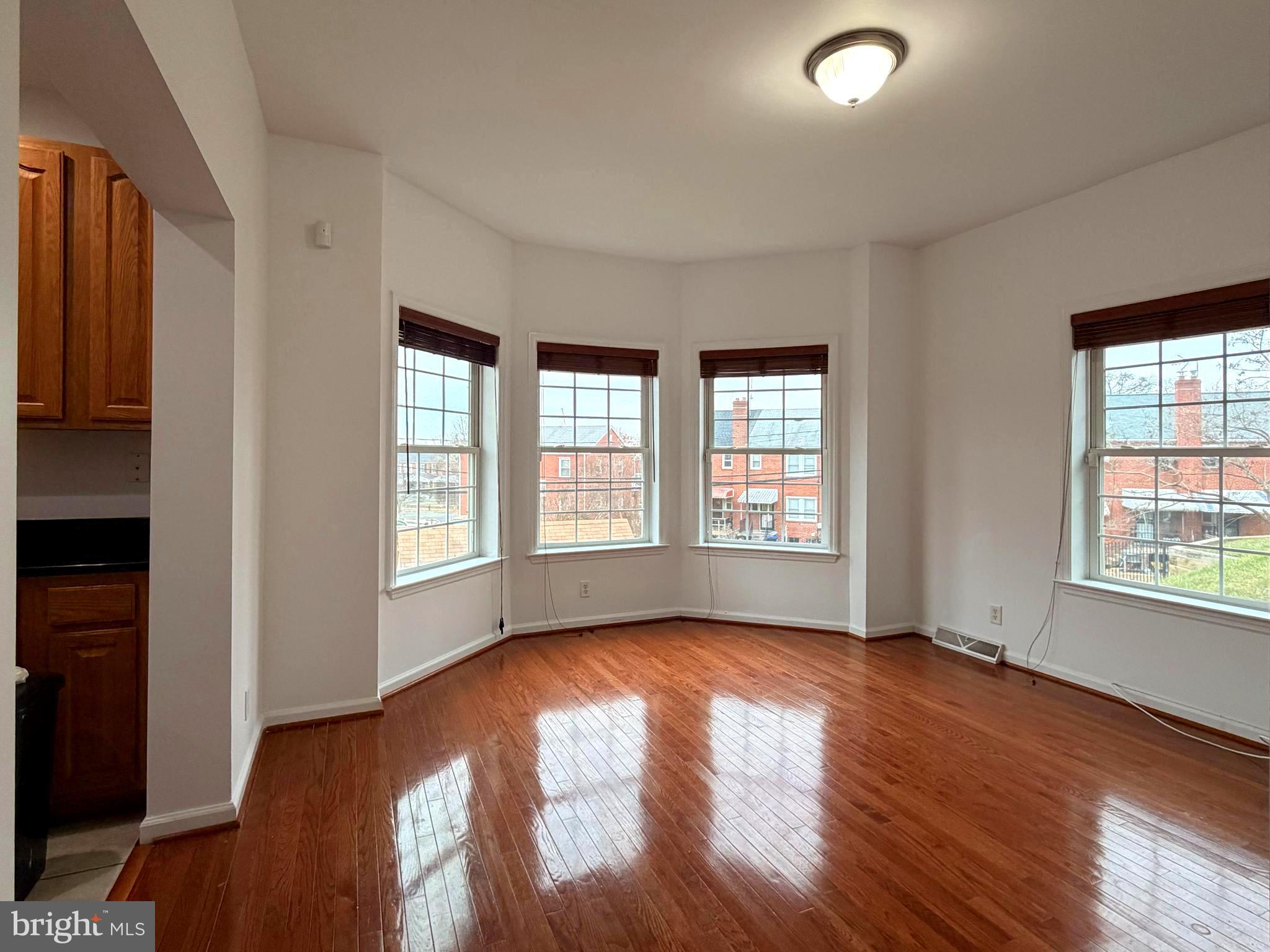 1986 RETTA GILLIAM COURT SE