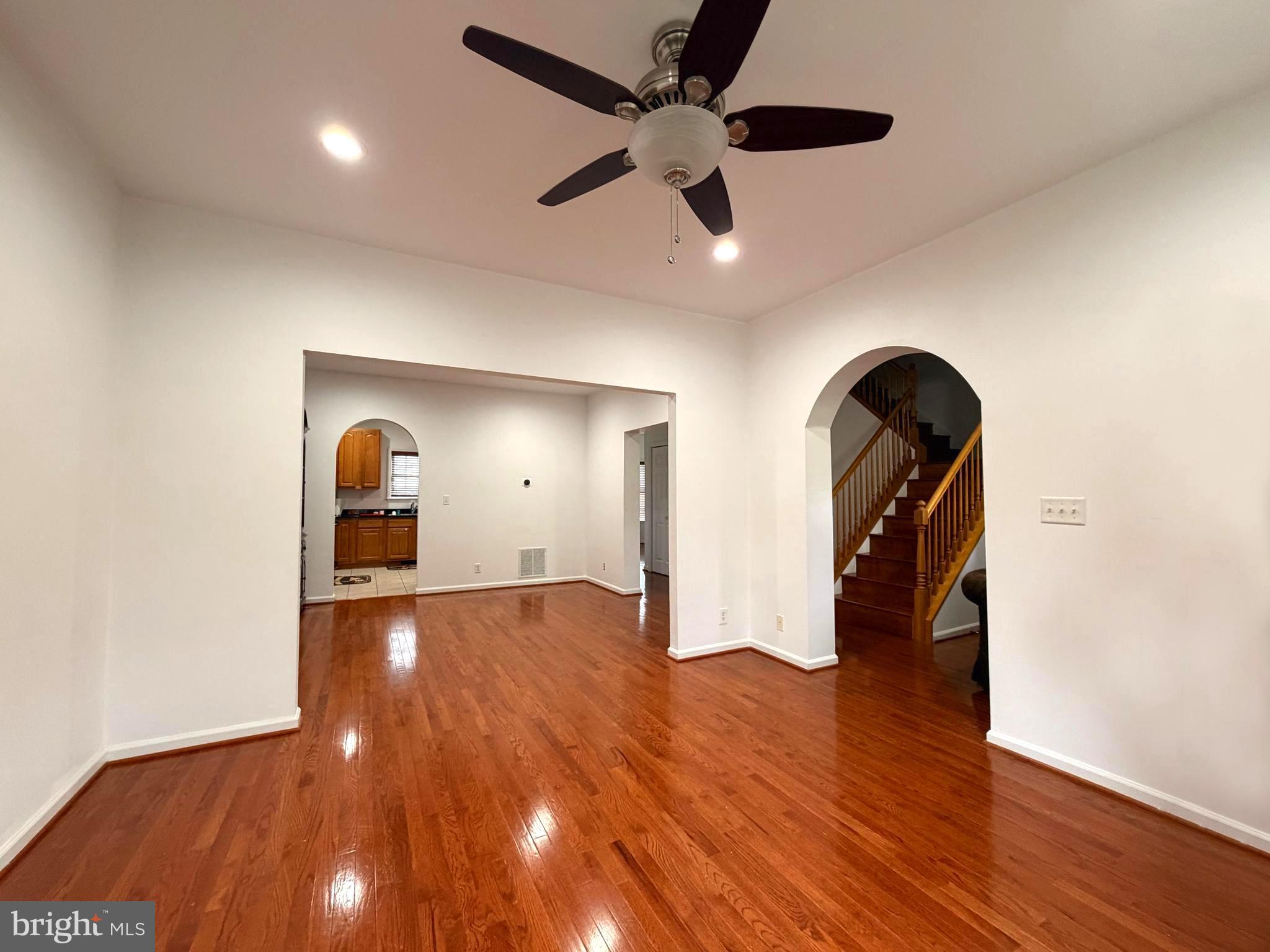 1986 RETTA GILLIAM COURT SE