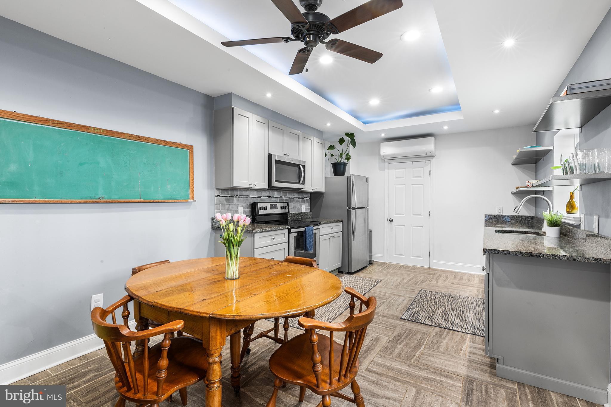 POINT BREEZE - Residential