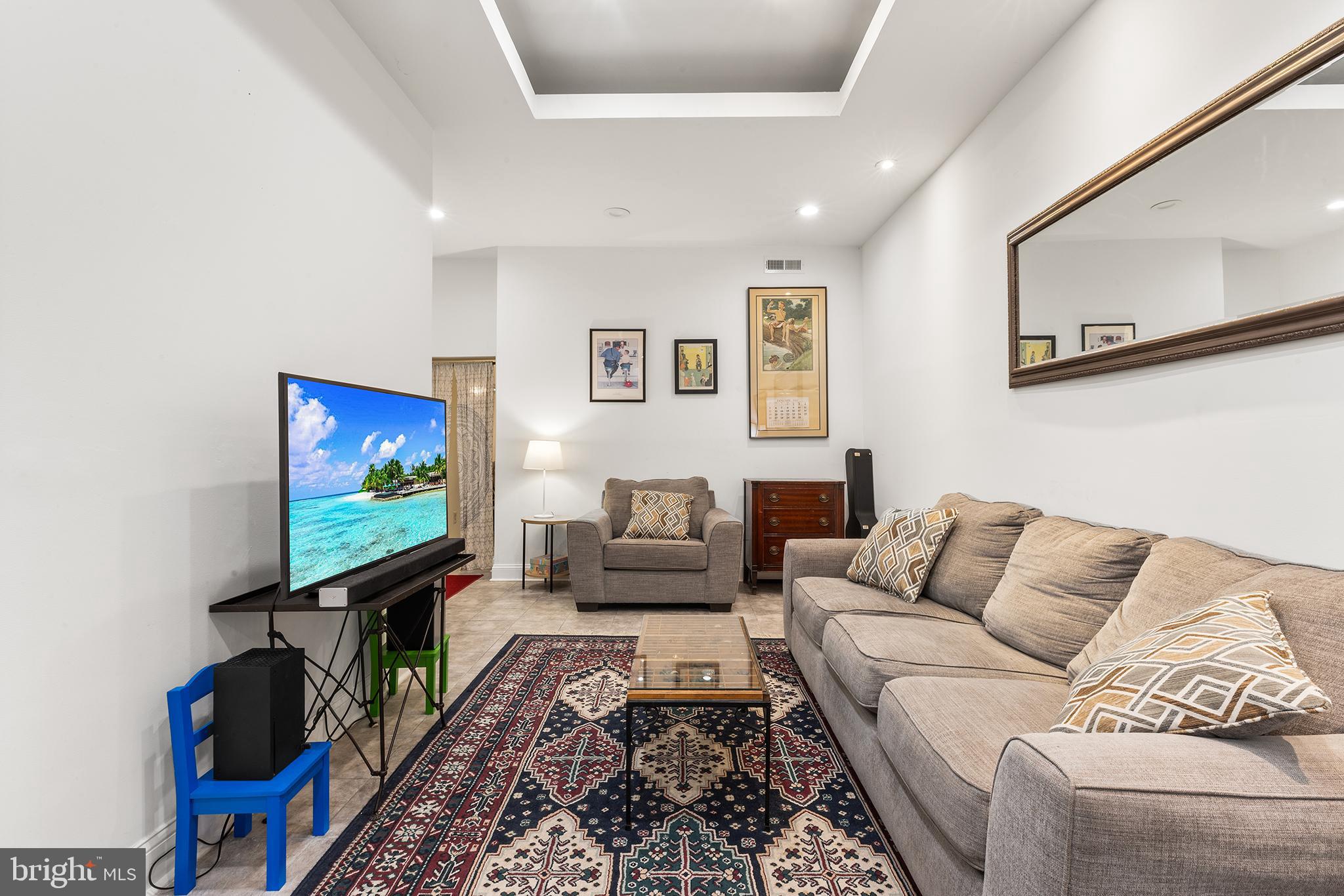 POINT BREEZE - Residential