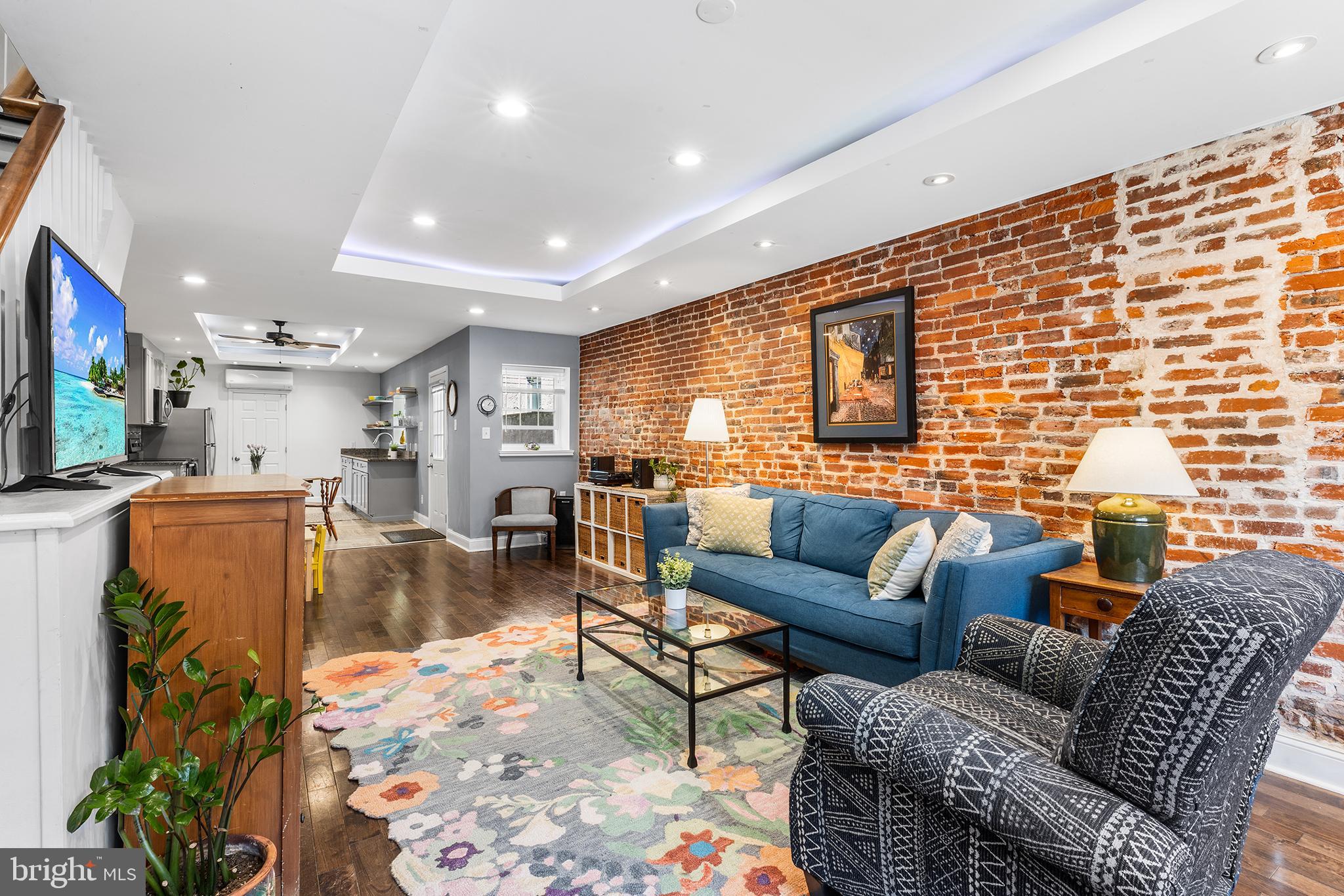 POINT BREEZE - Residential