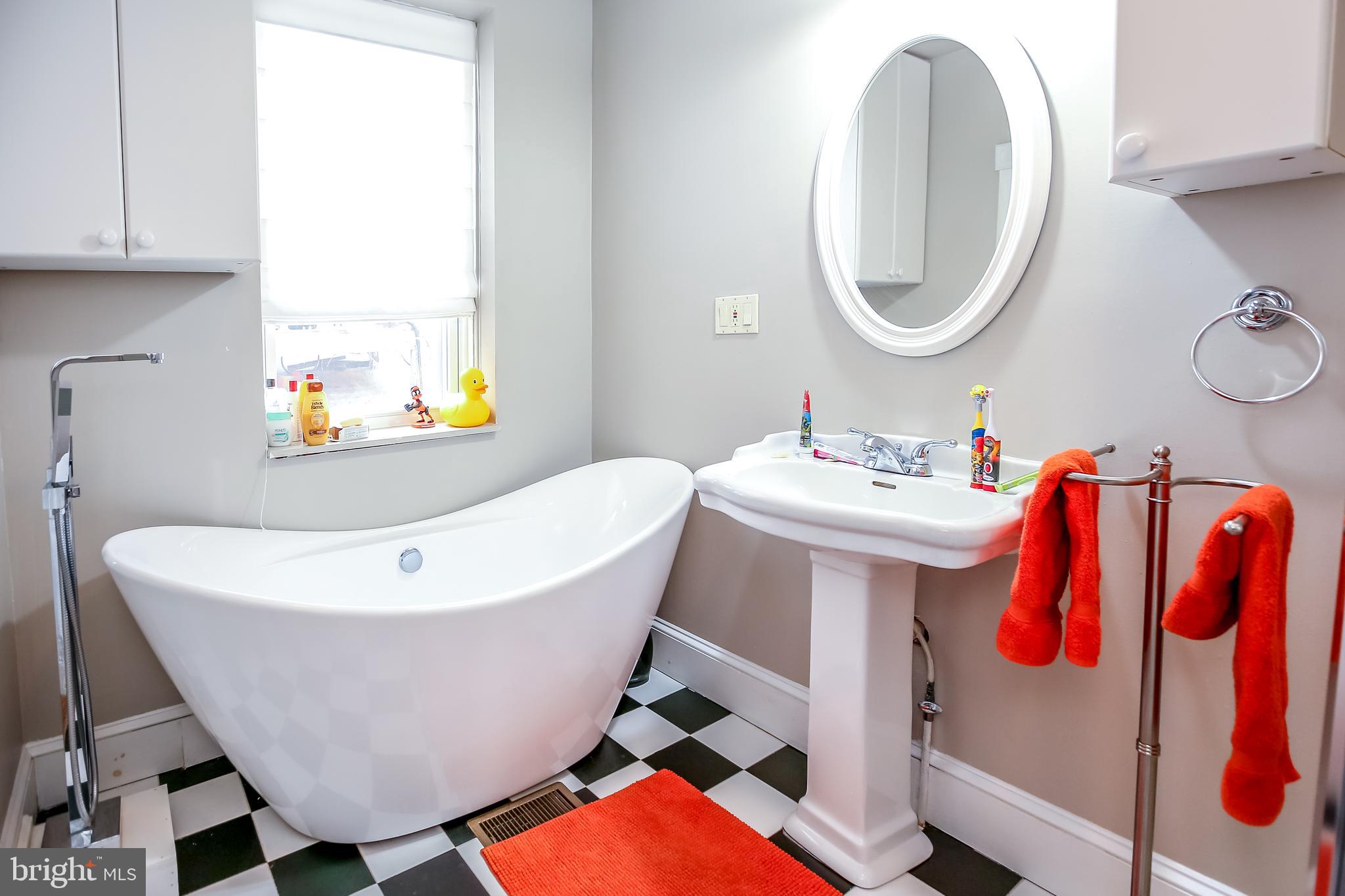 BUTCHER'S HILL - Residential