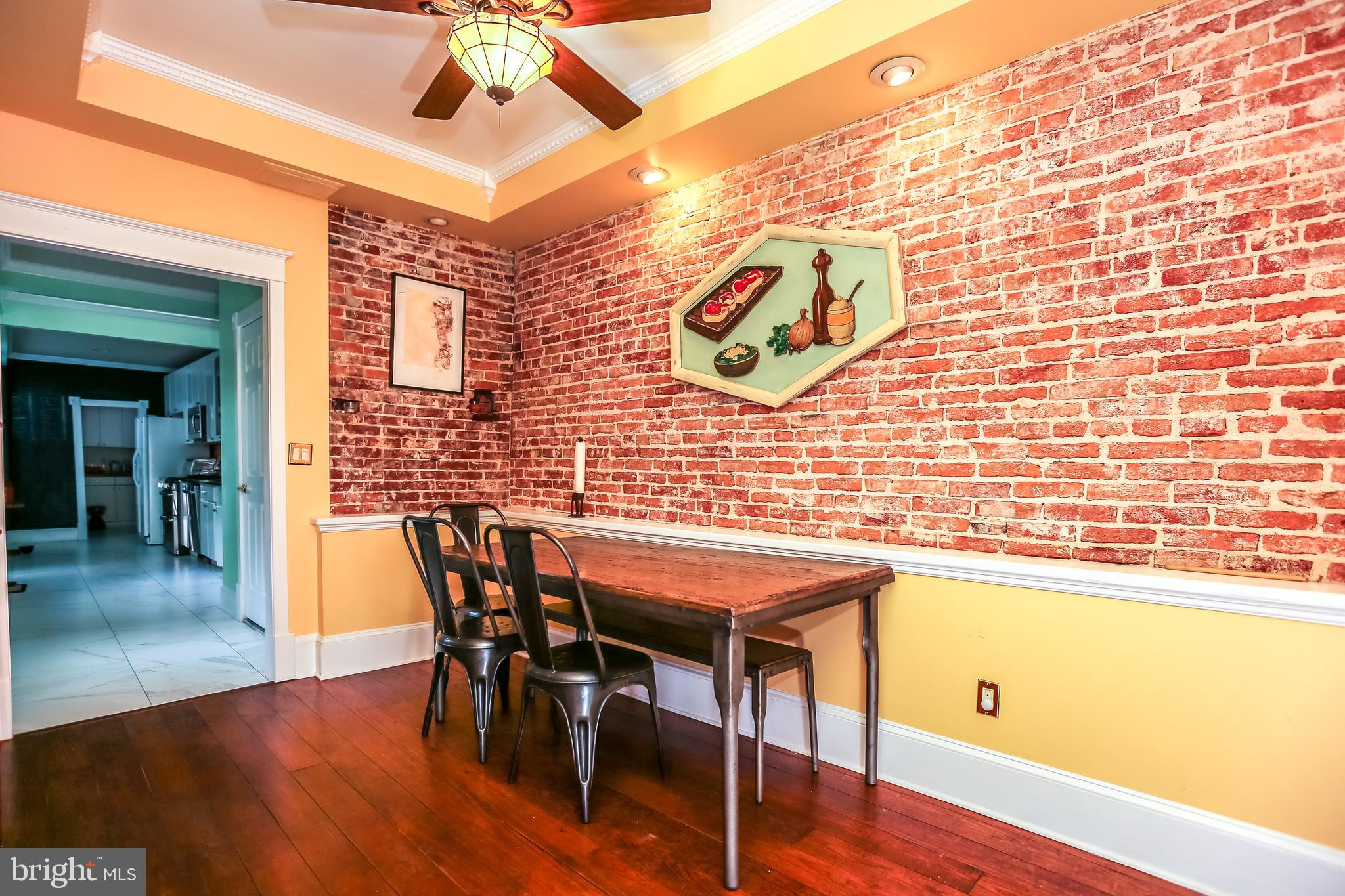 BUTCHER'S HILL - Residential