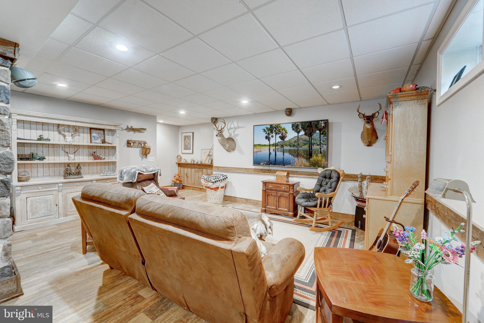 DARRYL GARDENS - Residential