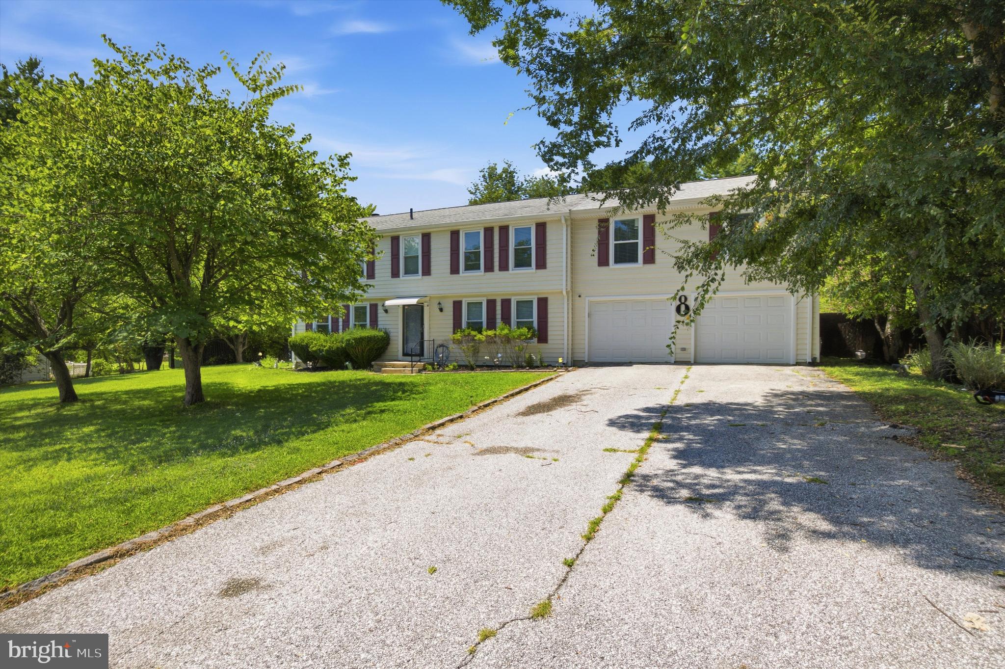 8 SUNNYKING DRIVE
