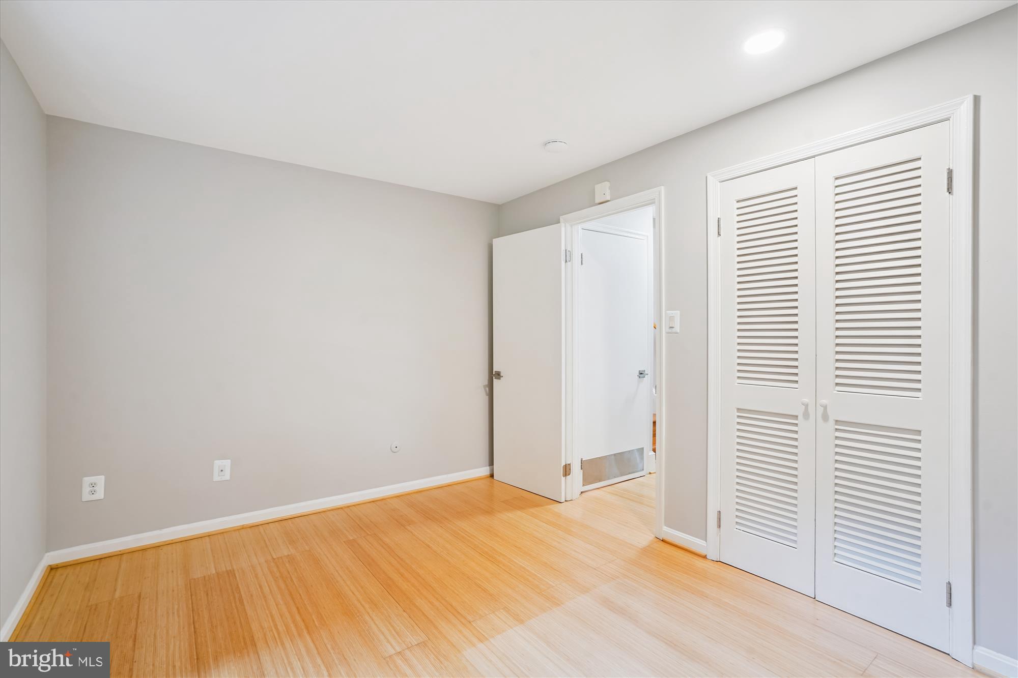 LAKEWOOD ESTATES - Residential