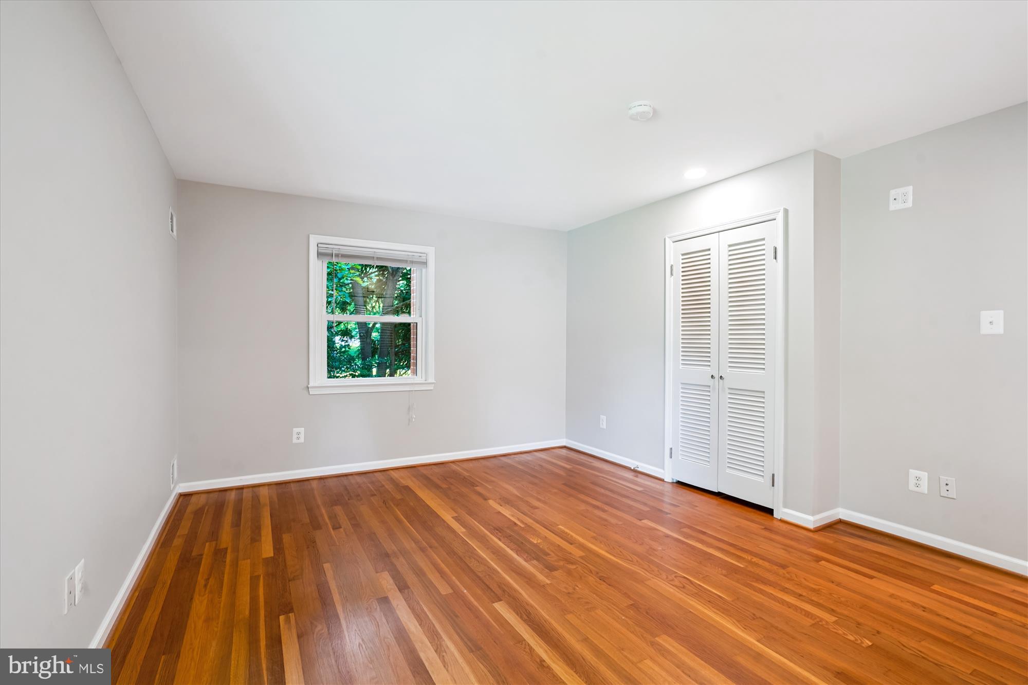 LAKEWOOD ESTATES - Residential