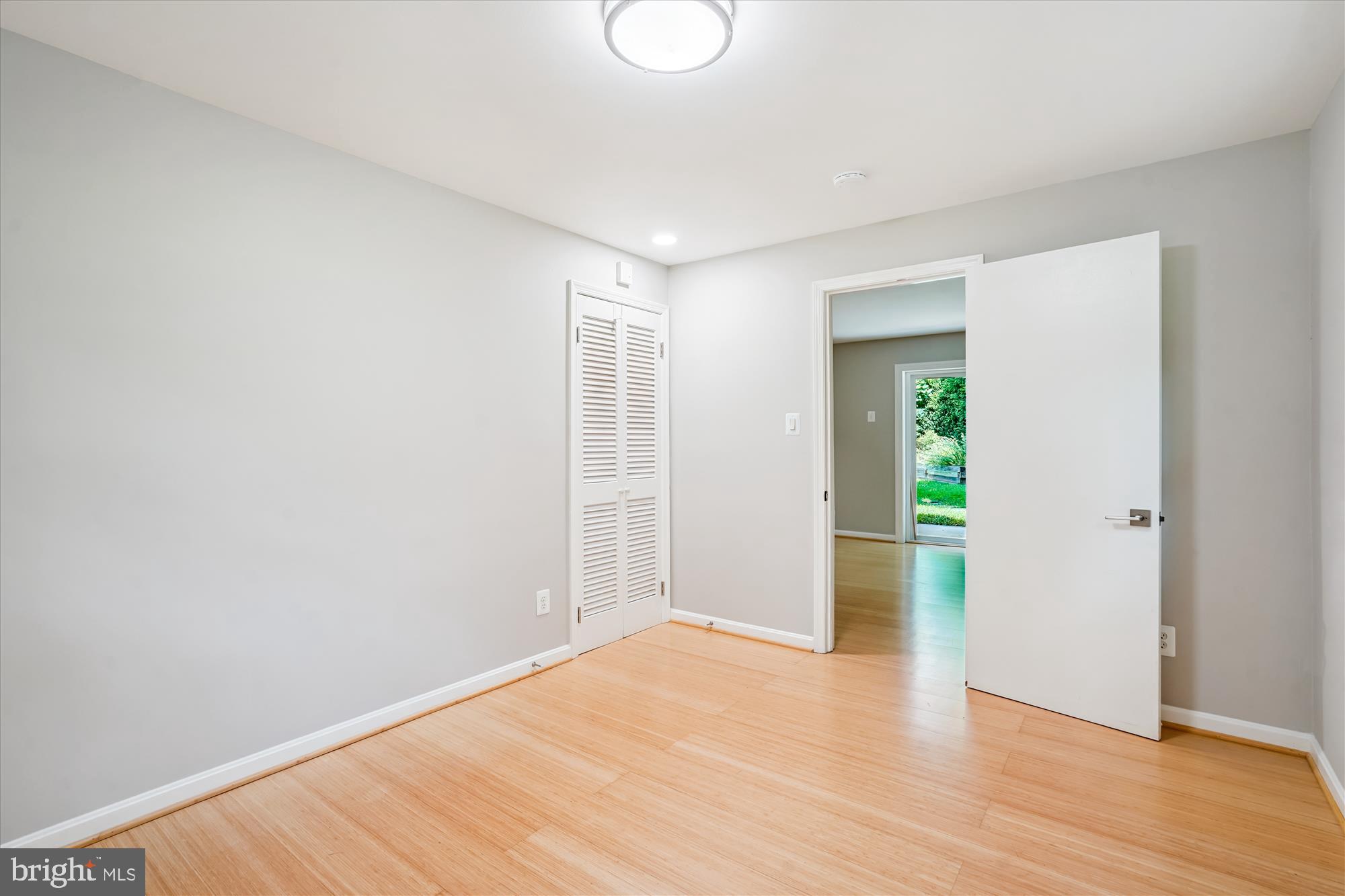 LAKEWOOD ESTATES - Residential