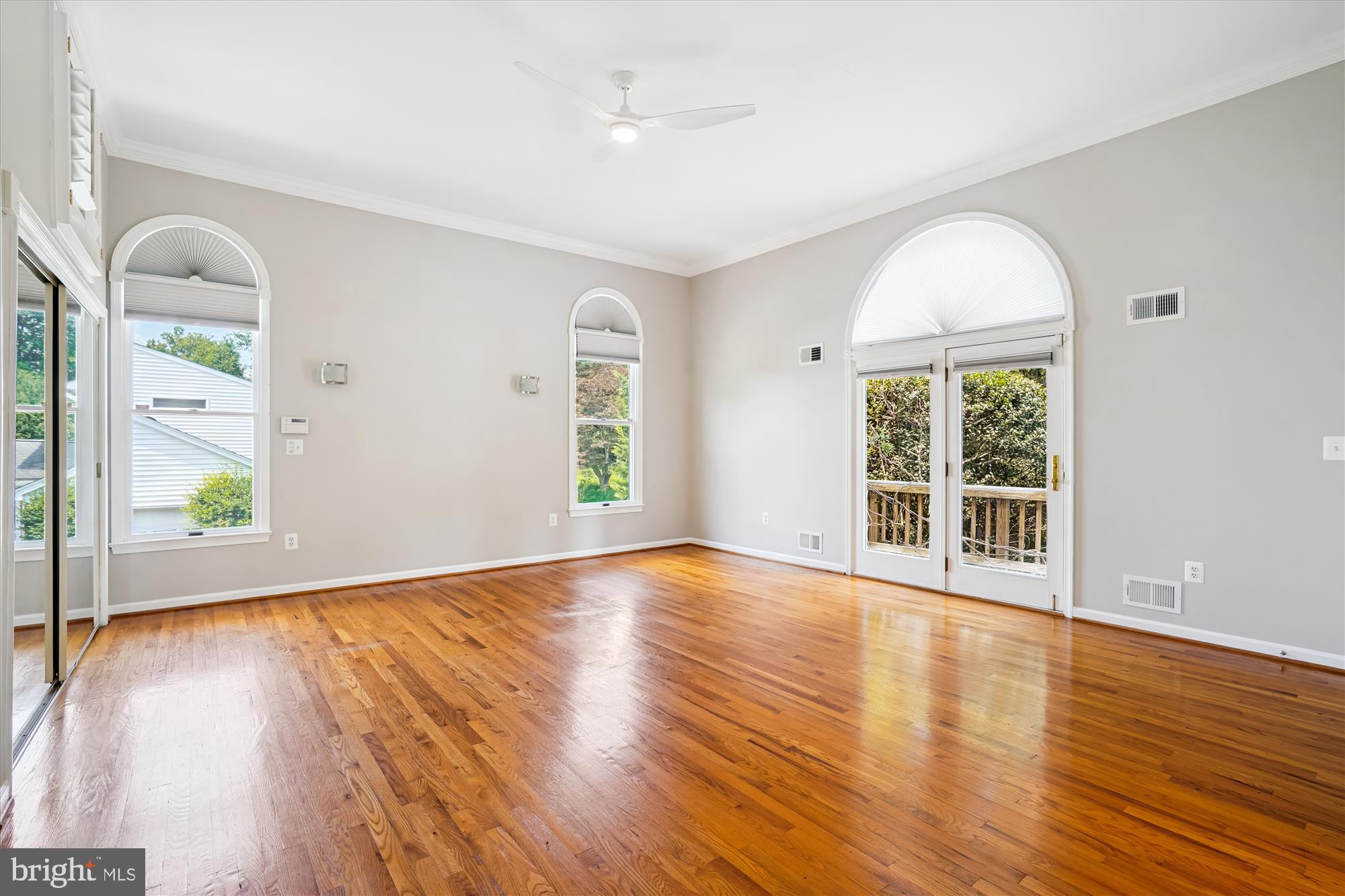 LAKEWOOD ESTATES - Residential