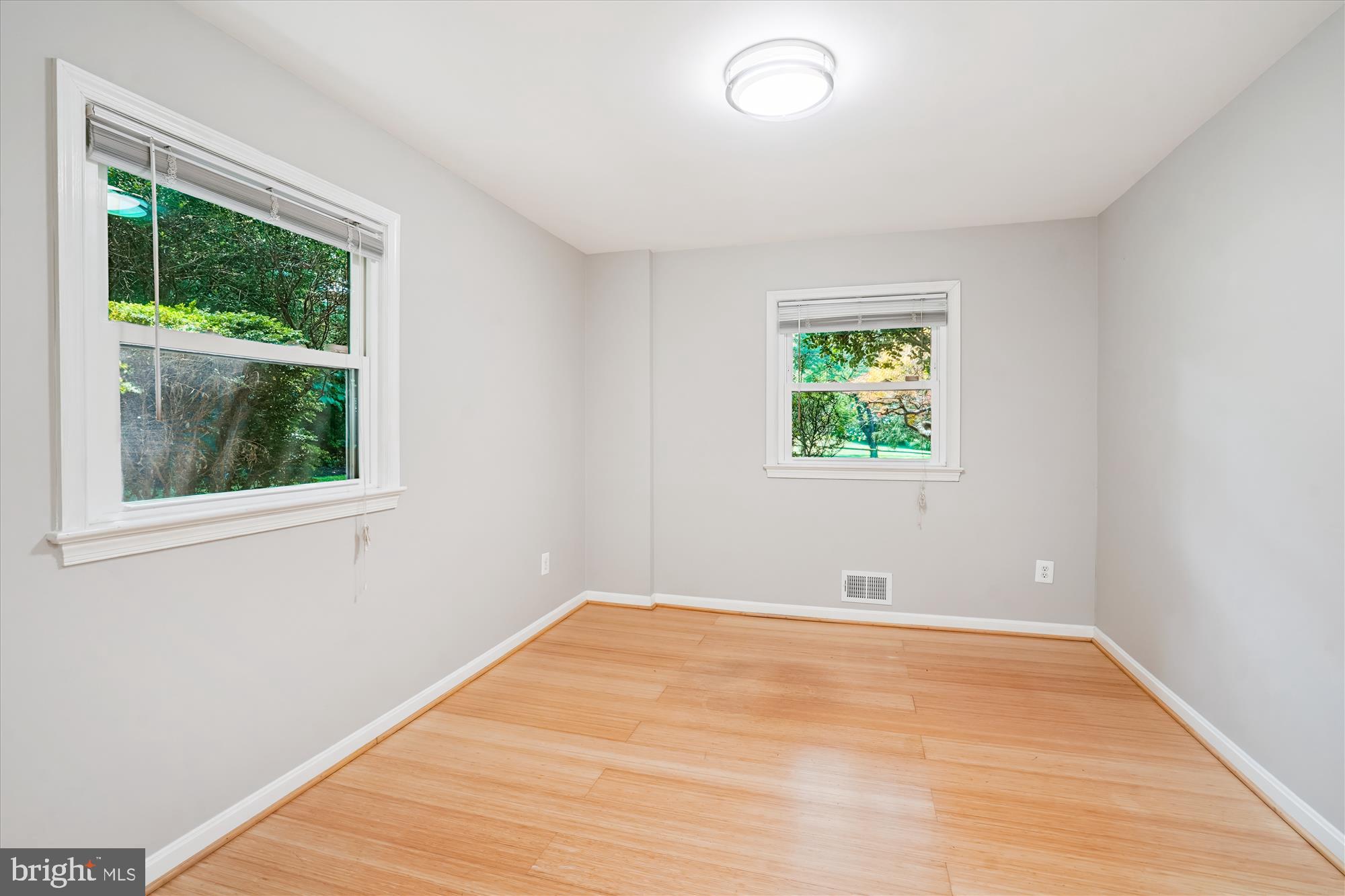 LAKEWOOD ESTATES - Residential