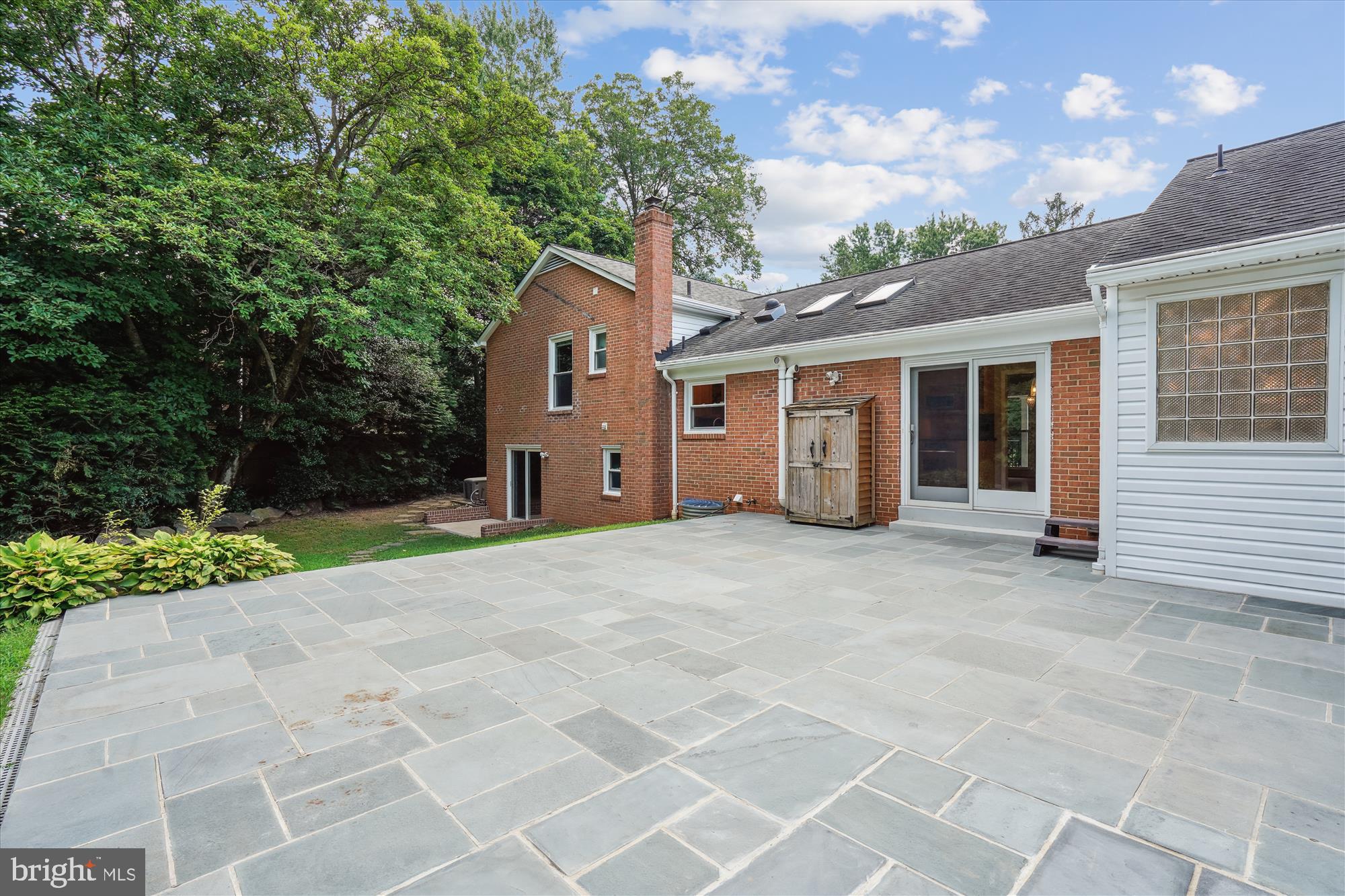 LAKEWOOD ESTATES - Residential