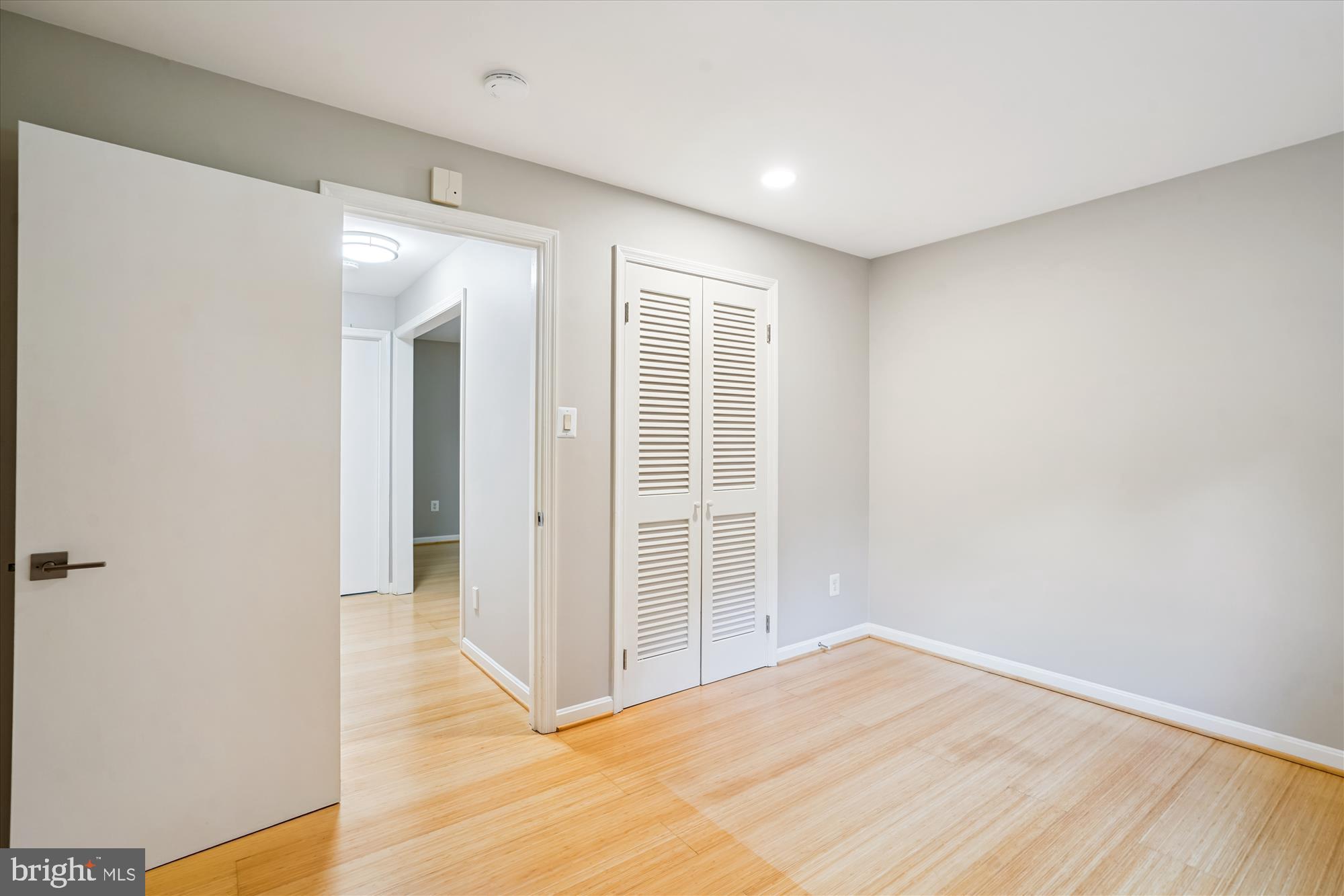 LAKEWOOD ESTATES - Residential