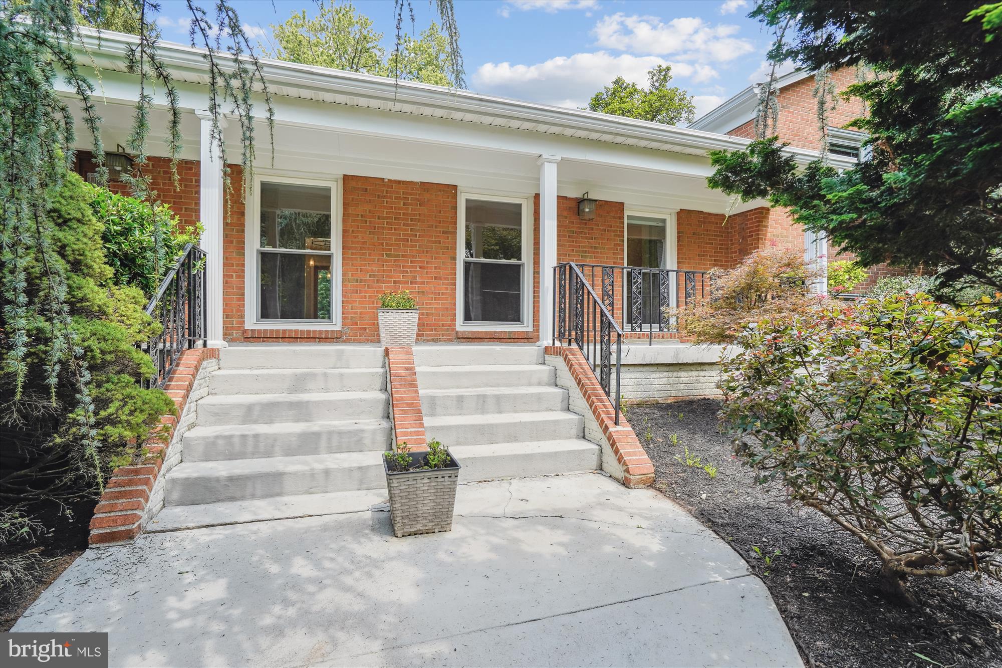 LAKEWOOD ESTATES - Residential