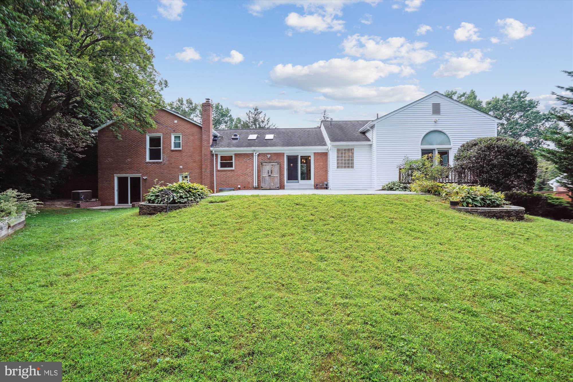 LAKEWOOD ESTATES - Residential