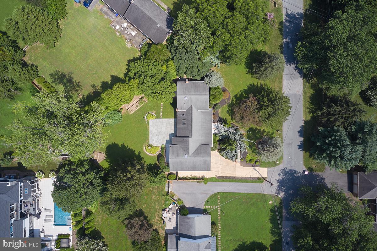 LAKEWOOD ESTATES - Residential