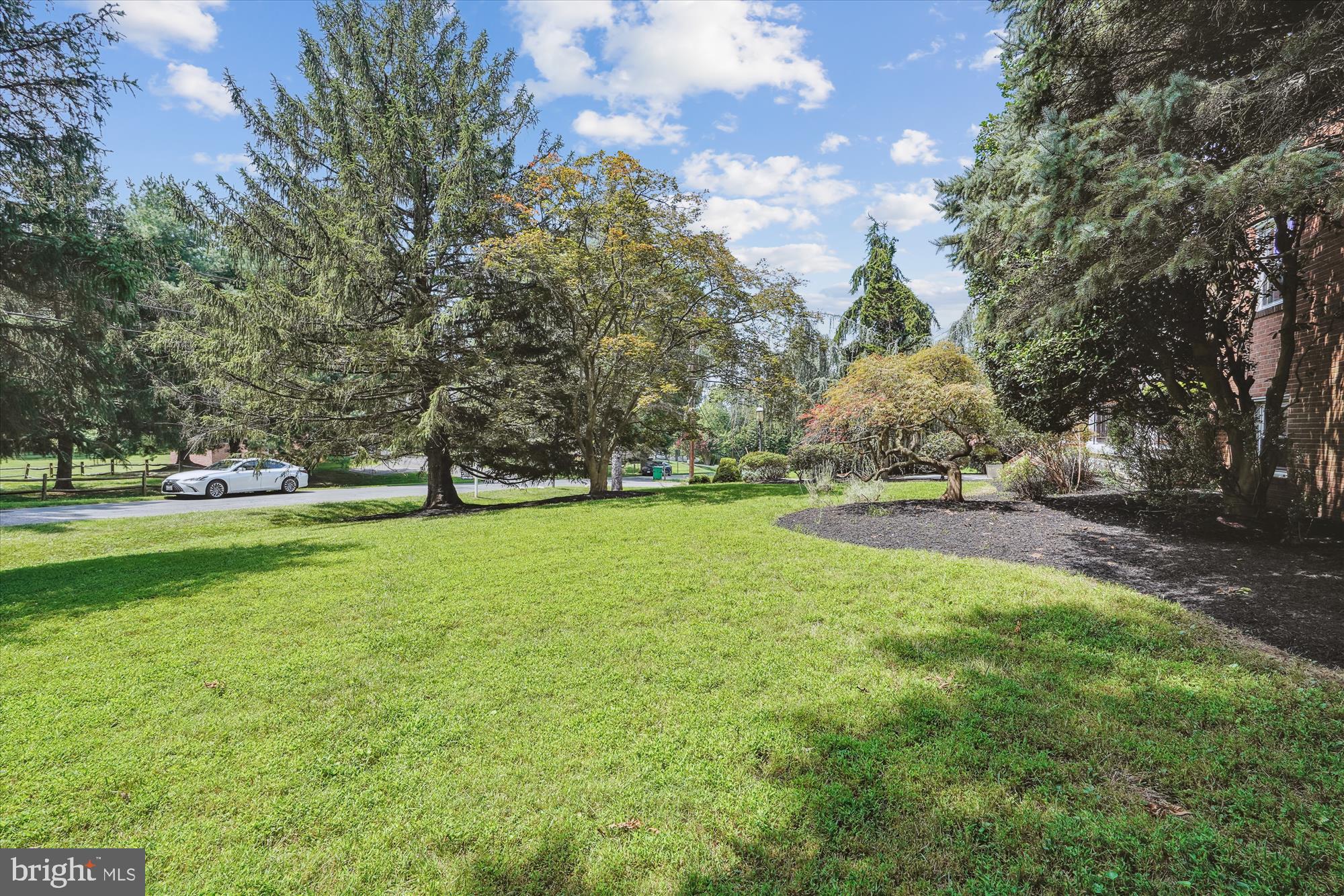 LAKEWOOD ESTATES - Residential