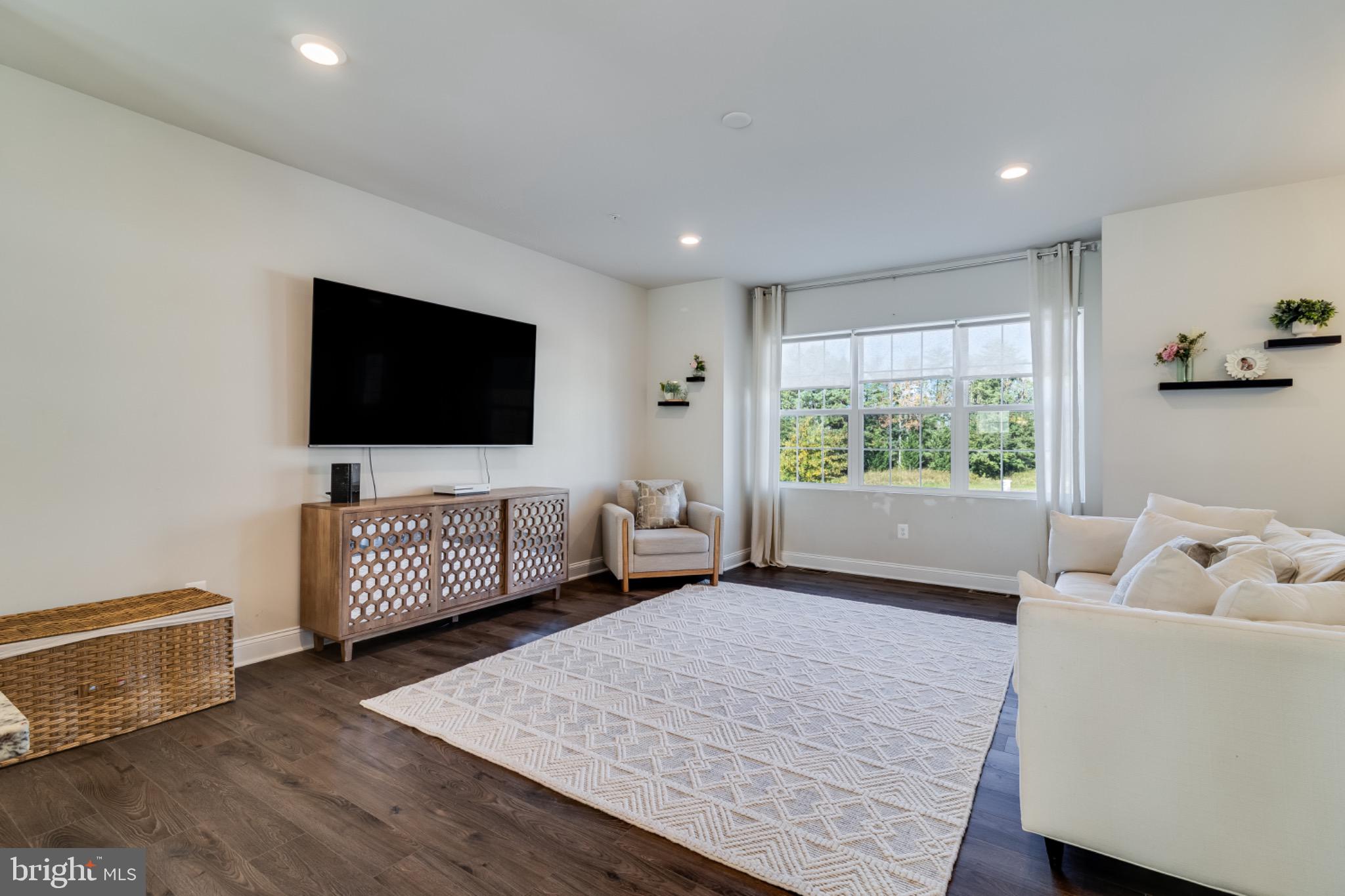 THE WOODS AT MYRTLE POINT - Residential