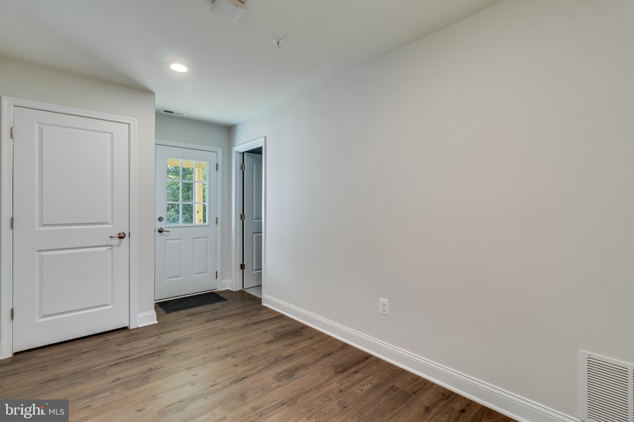 THE WOODS AT MYRTLE POINT - Residential