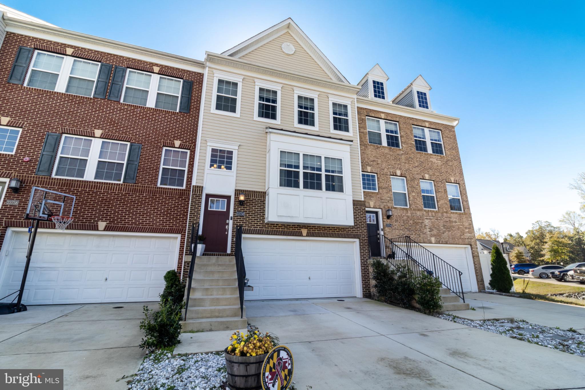 THE WOODS AT MYRTLE POINT - Residential