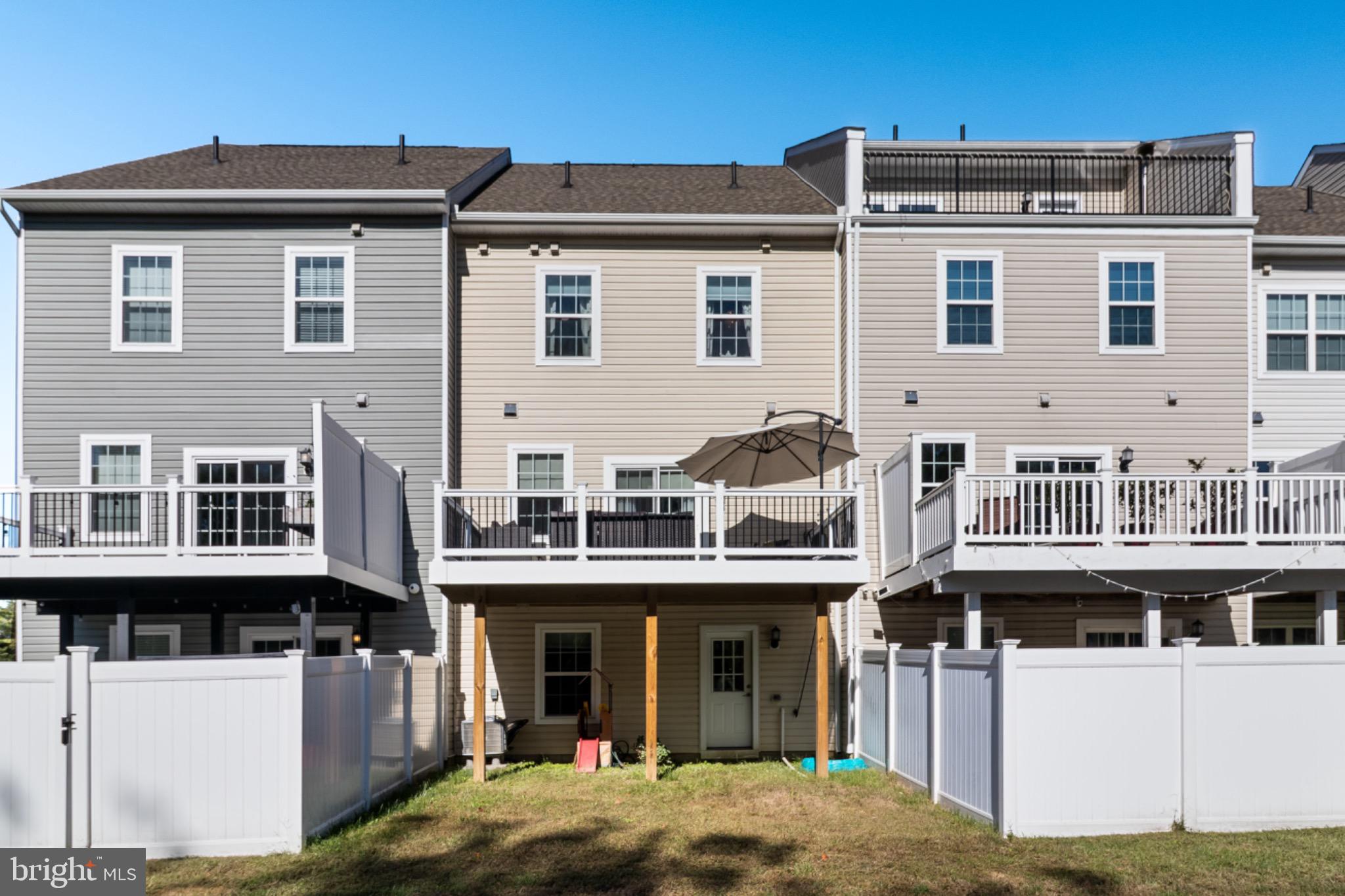 THE WOODS AT MYRTLE POINT - Residential