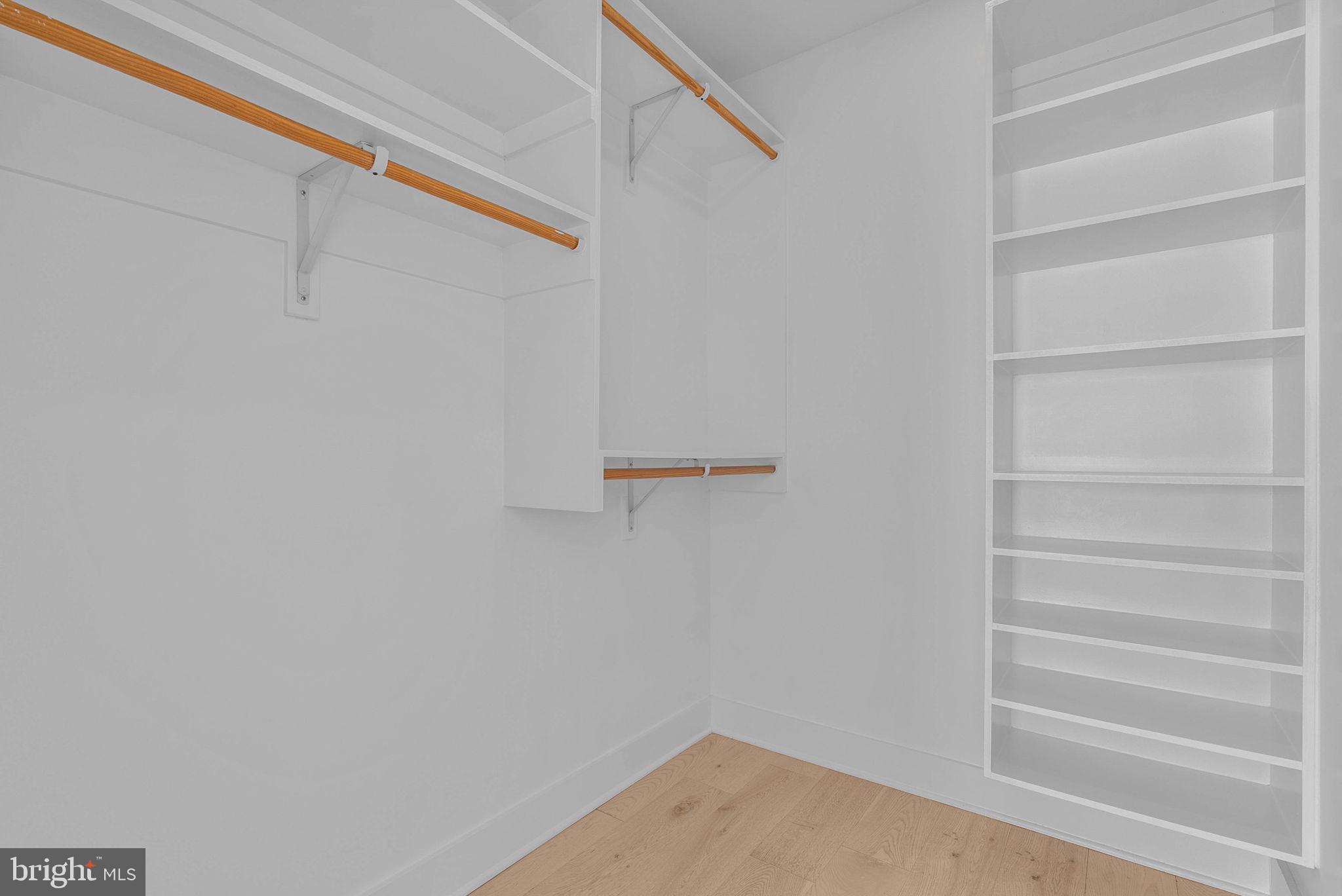 BELLA VISTA - Residential