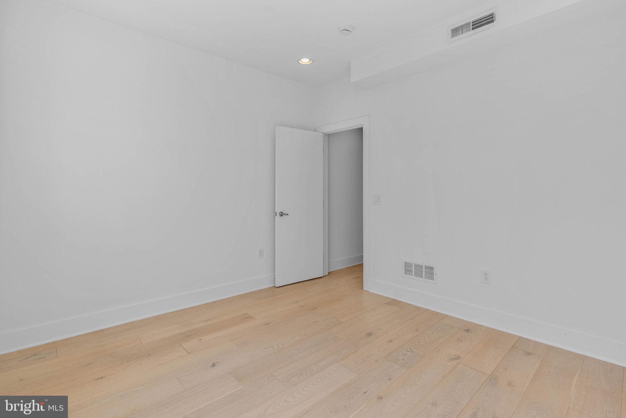 BELLA VISTA - Residential