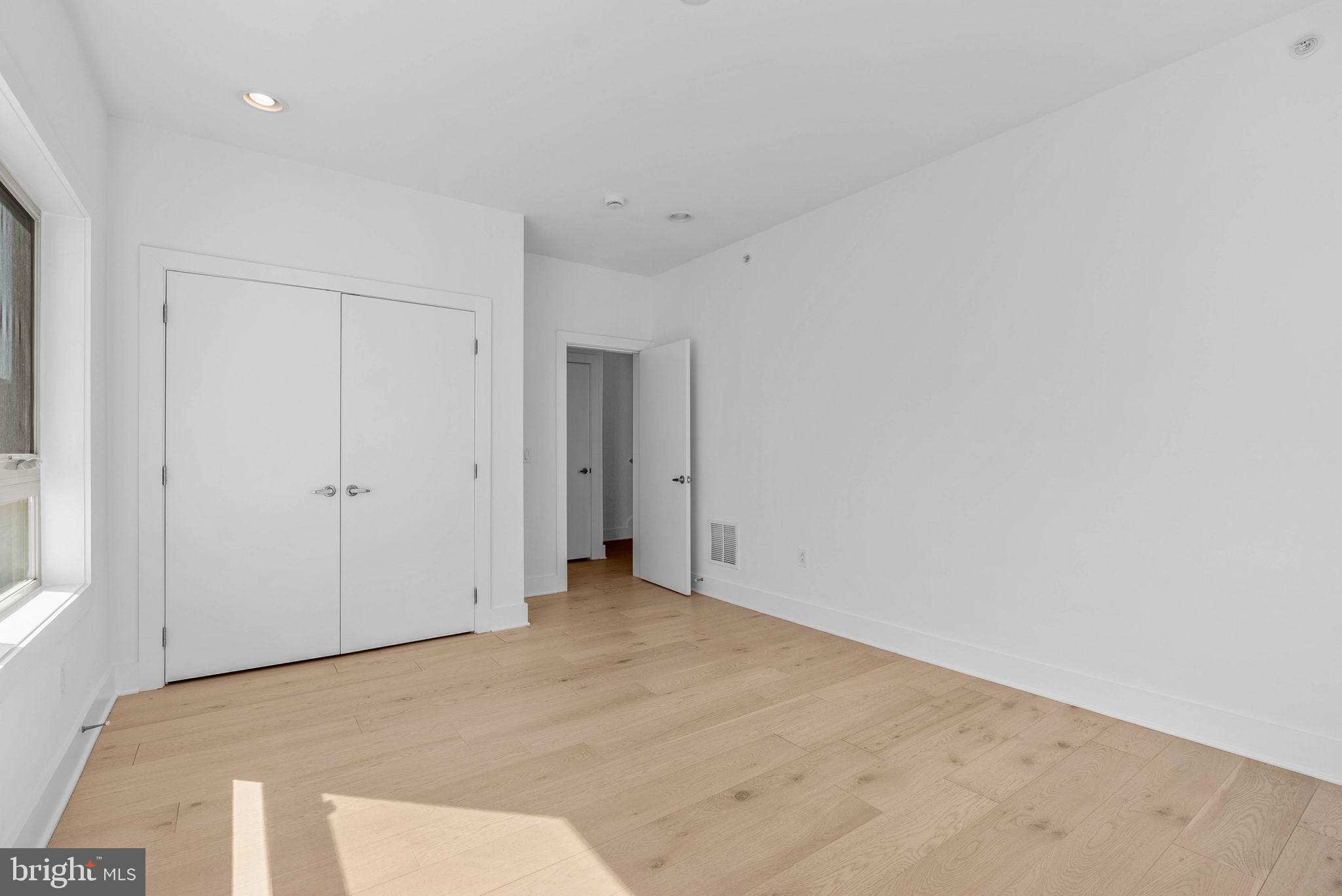 BELLA VISTA - Residential