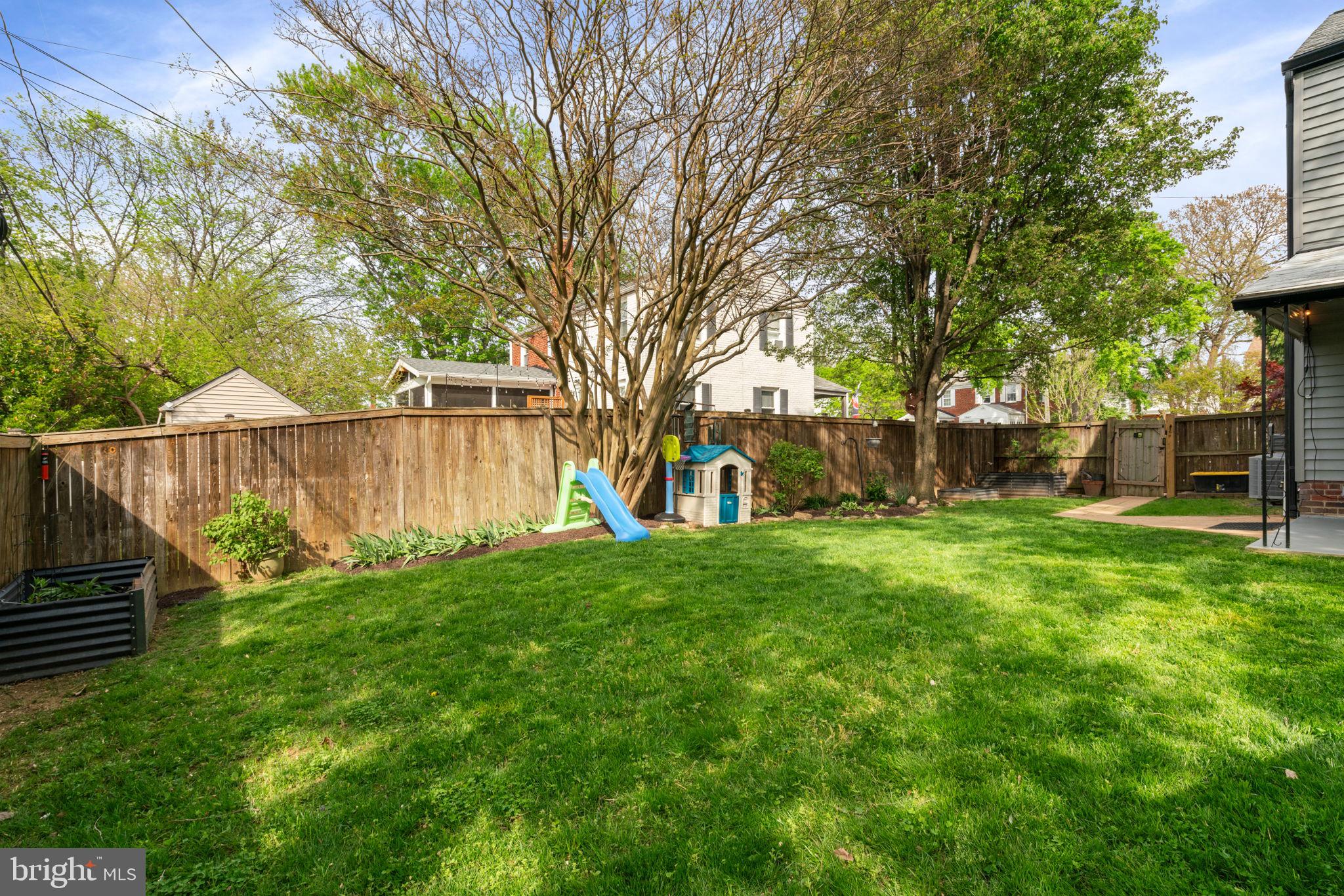 JEFFERSON MANOR - Residential