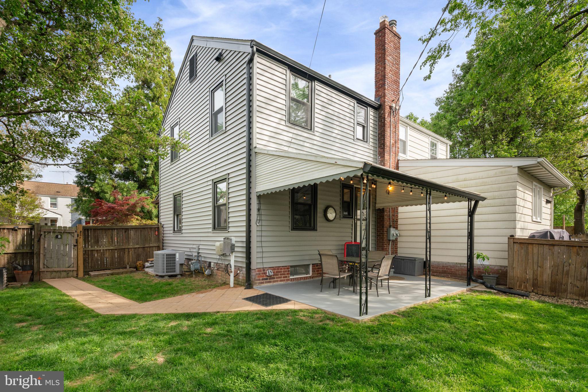 JEFFERSON MANOR - Residential