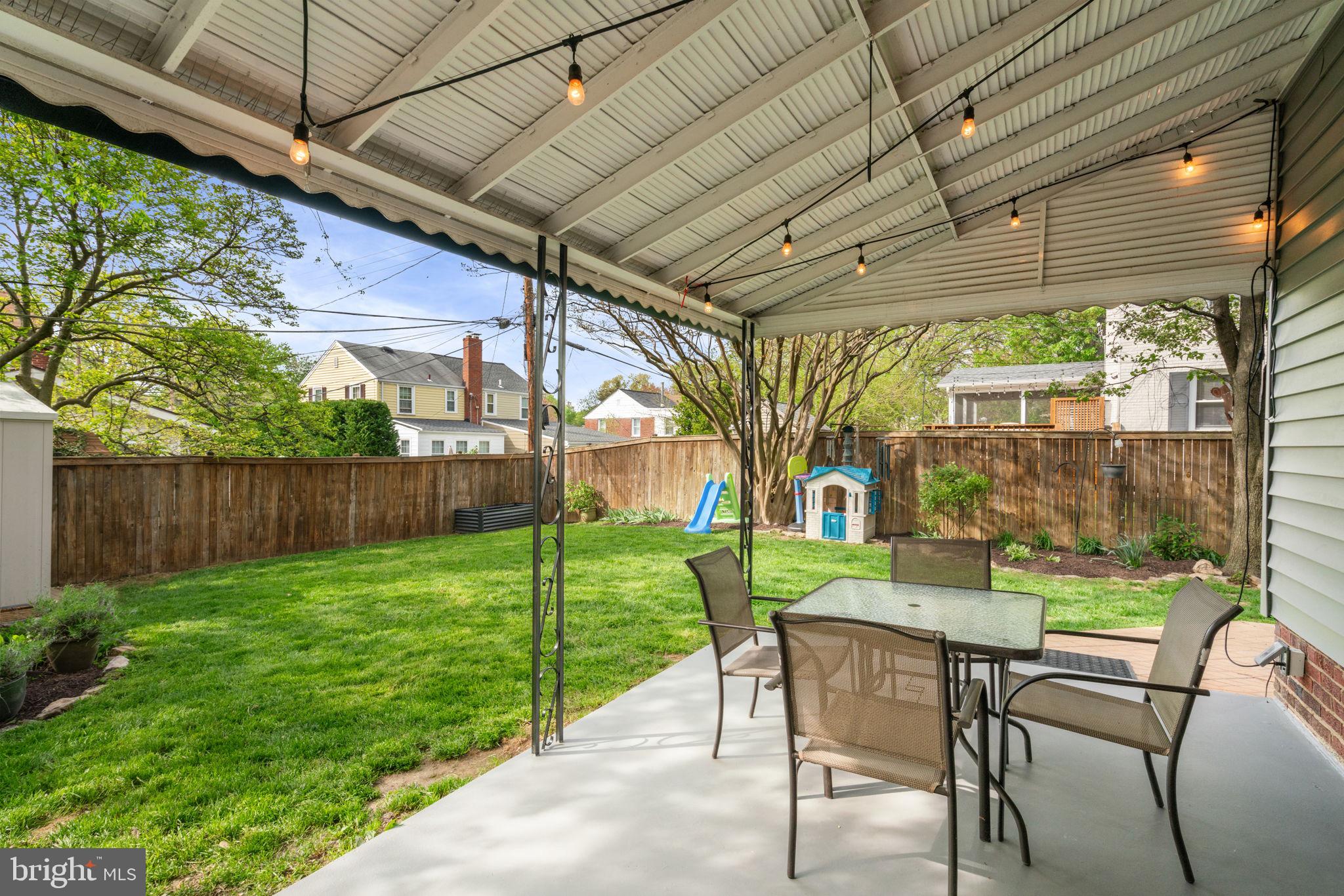 JEFFERSON MANOR - Residential