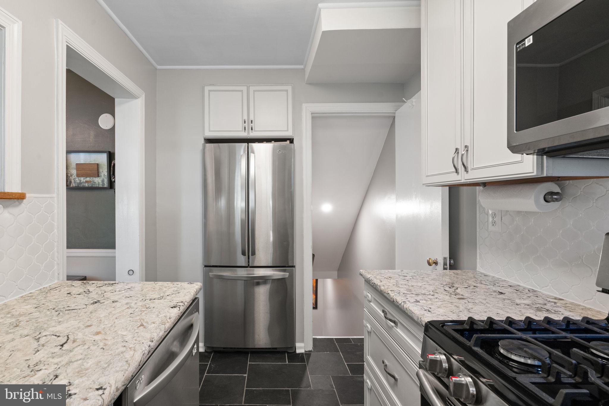 JEFFERSON MANOR - Residential