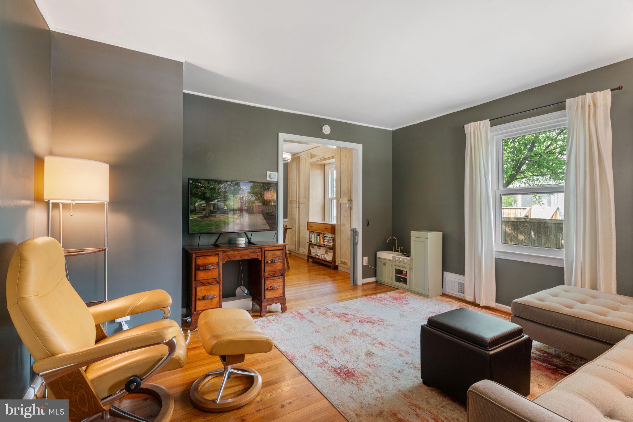 JEFFERSON MANOR - Residential