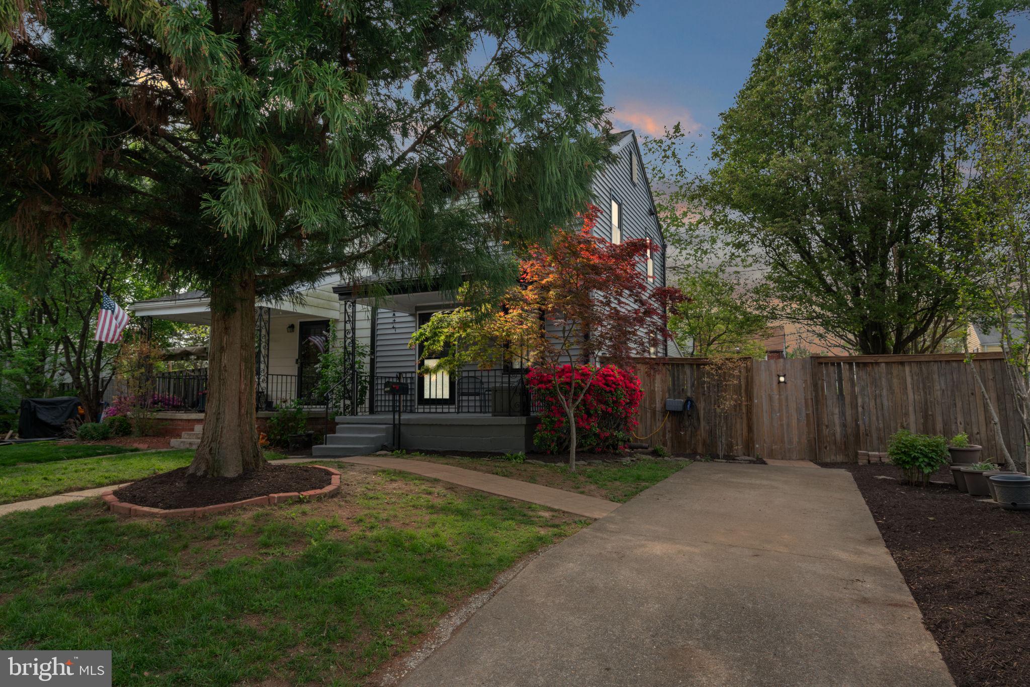 5950 WILLIAMSBURG ROAD