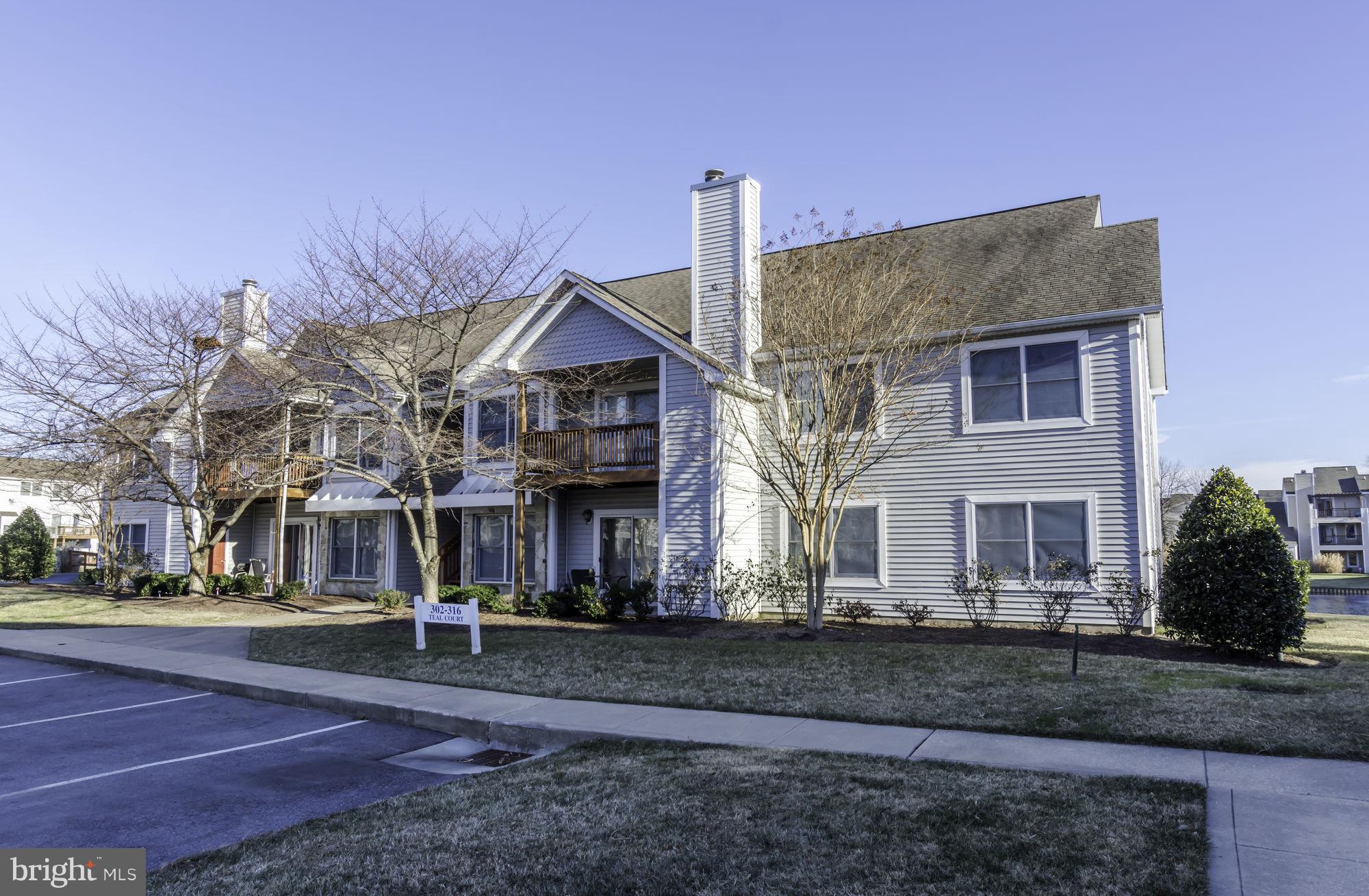 BAYSIDE MARINA - Residential Lease