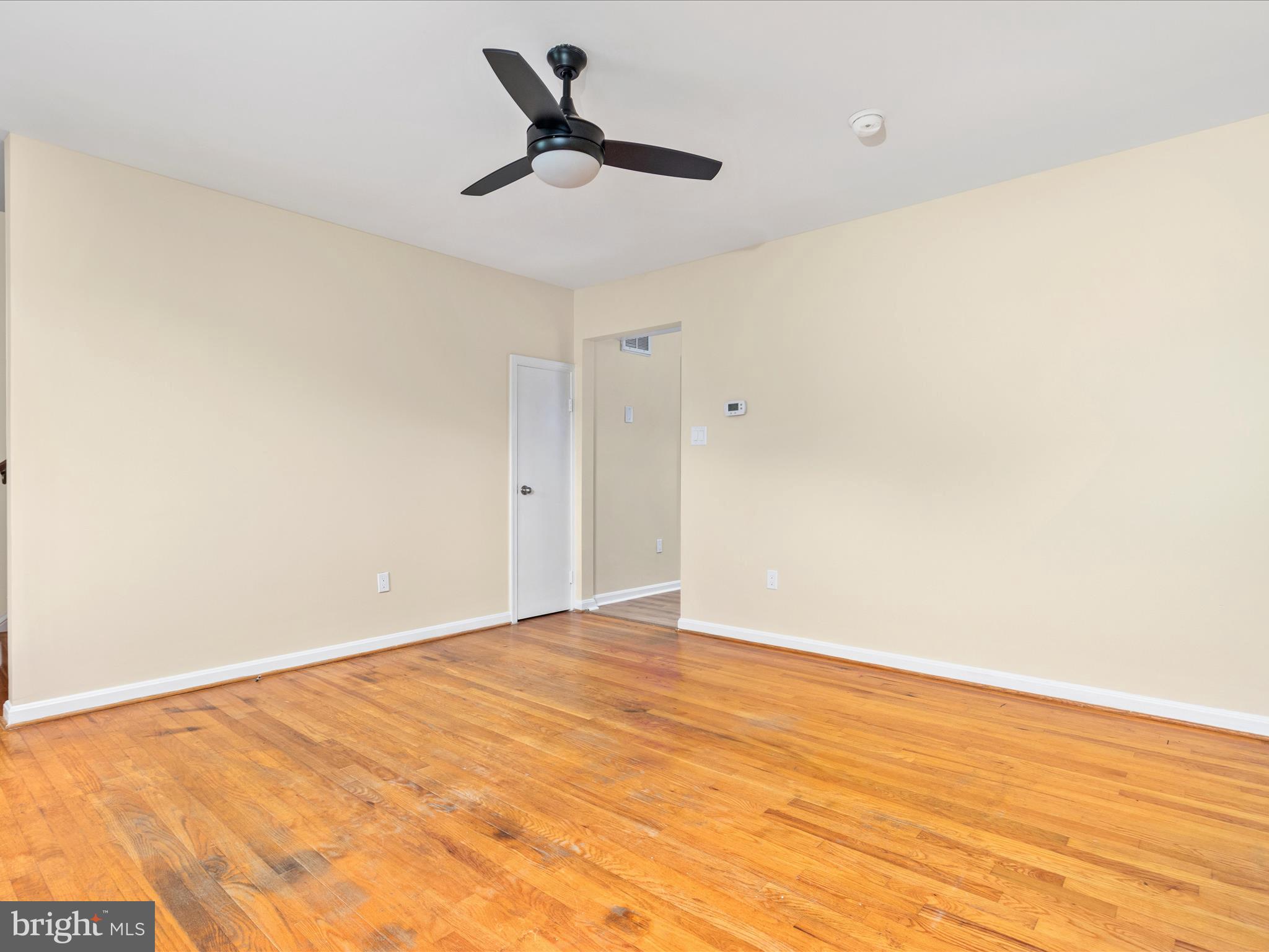 MRS H L STINNETT - Residential Lease