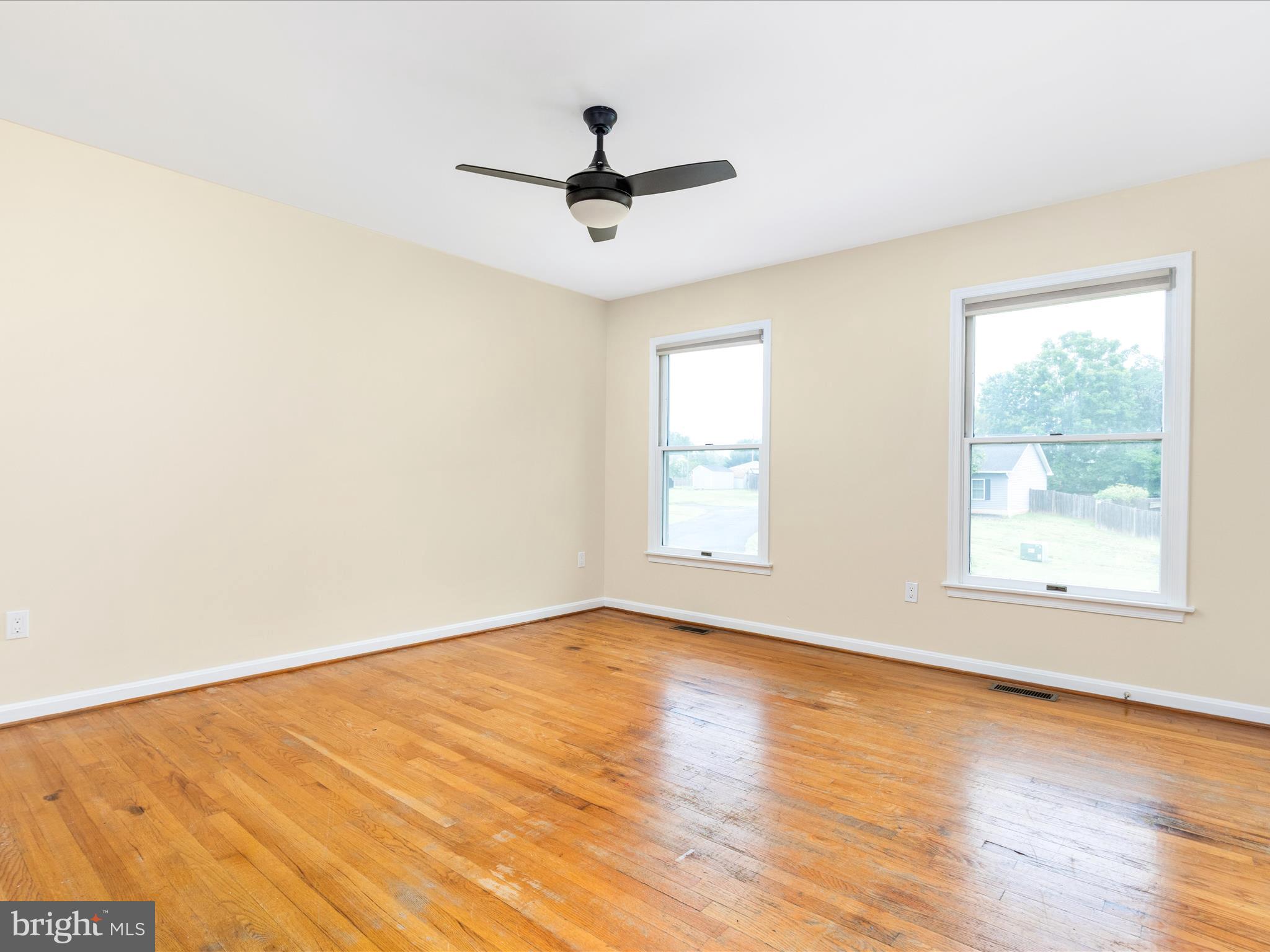 MRS H L STINNETT - Residential Lease