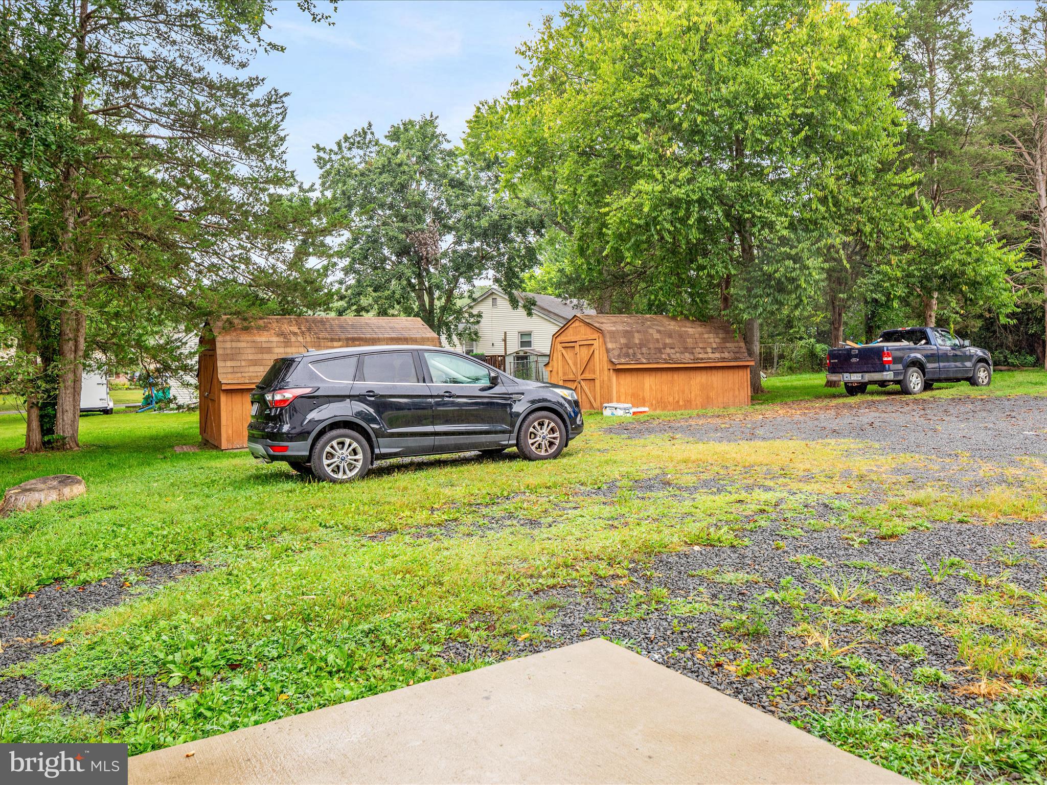 MRS H L STINNETT - Residential Lease