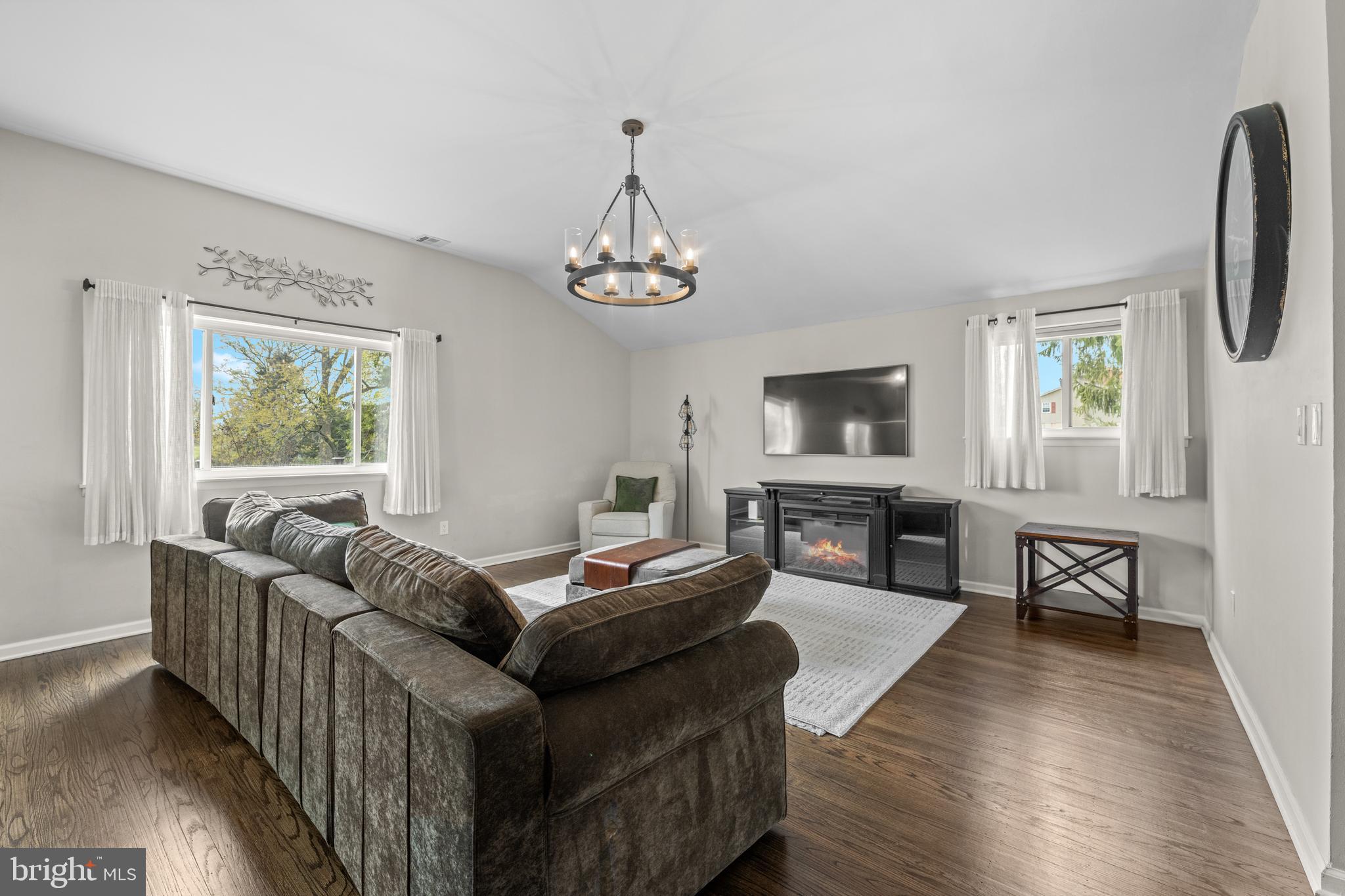 ROLLING GREEN - Residential