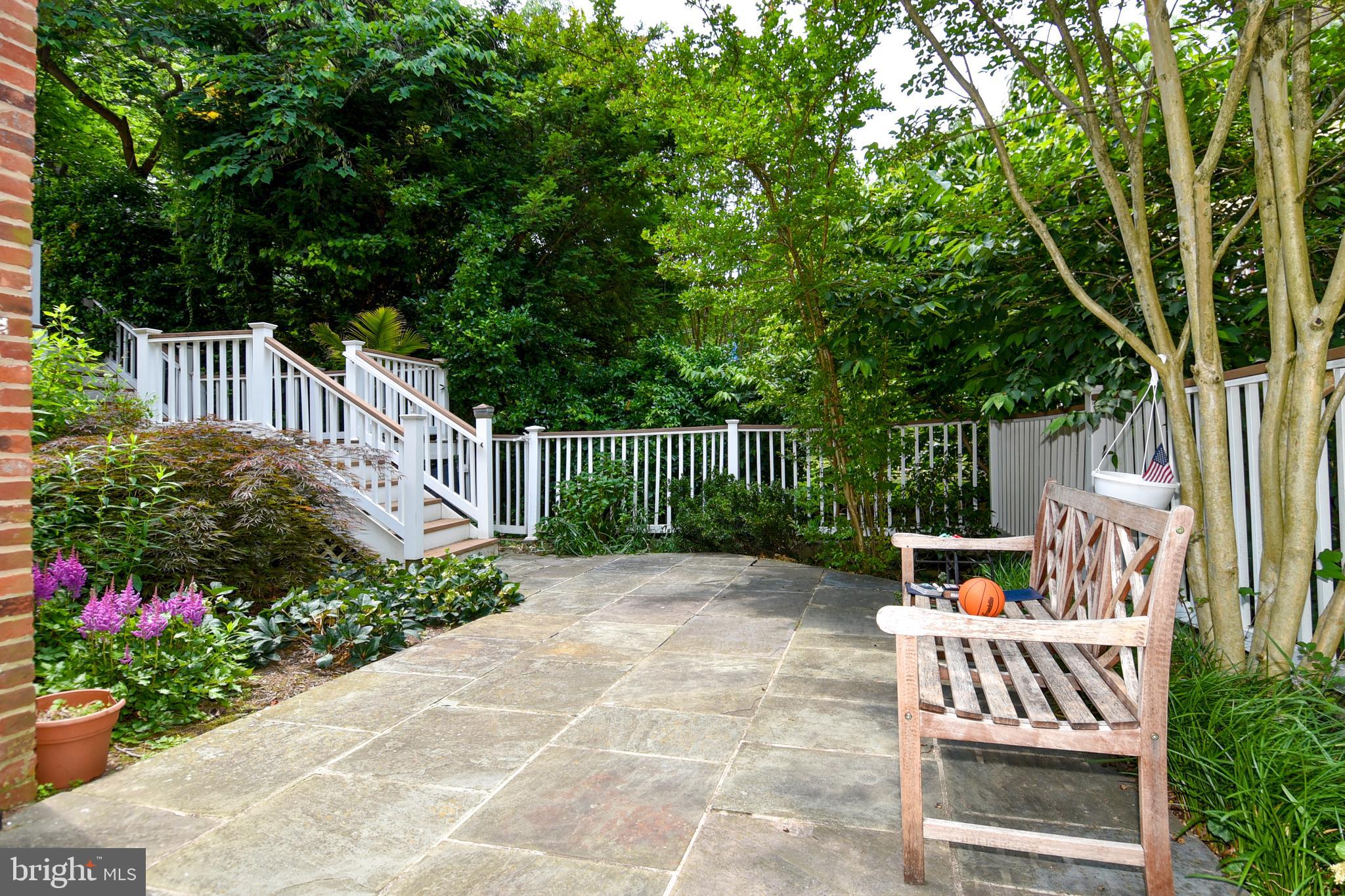 MAPLEWOOD - Residential Lease