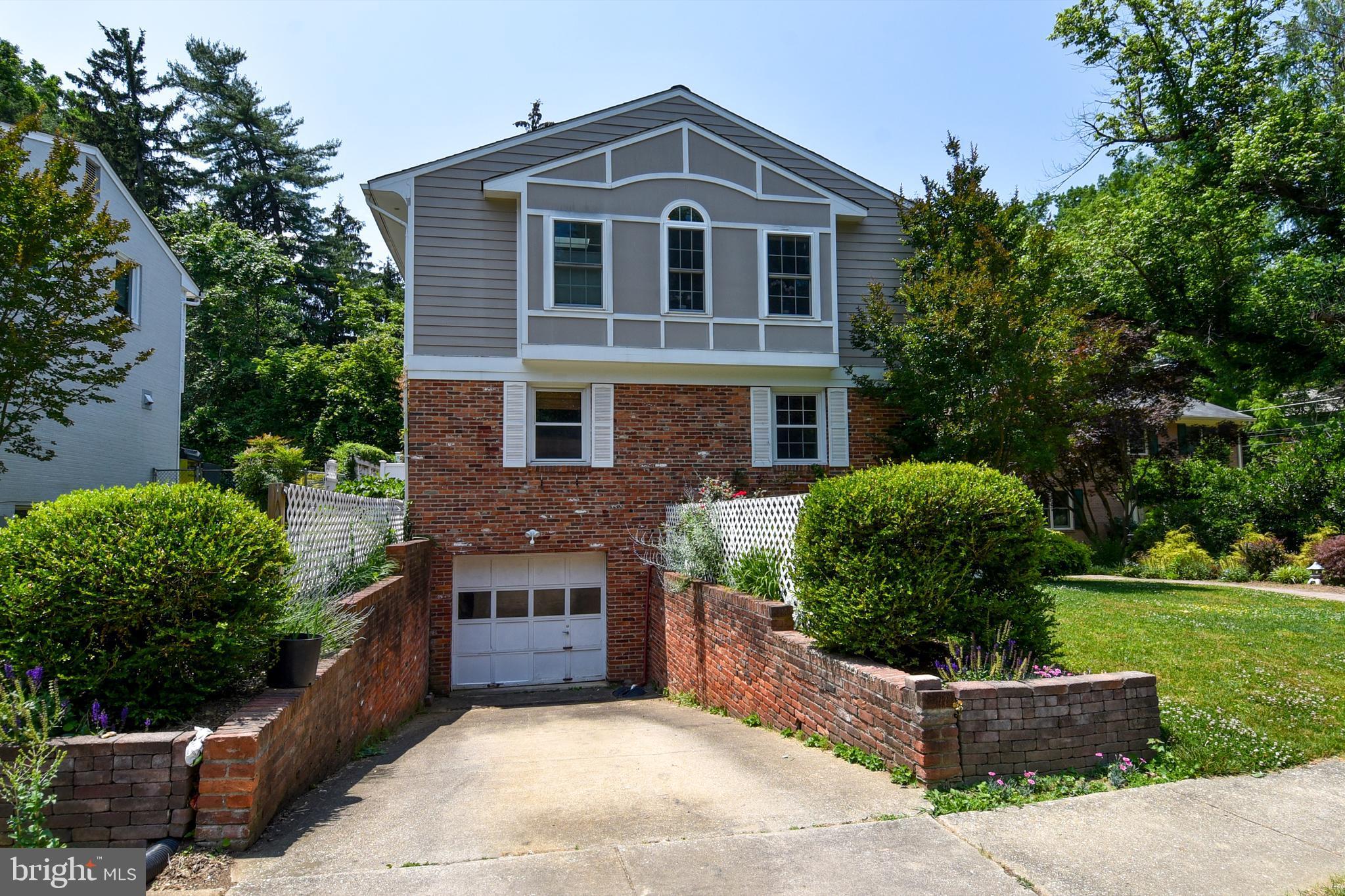 MAPLEWOOD - Residential Lease