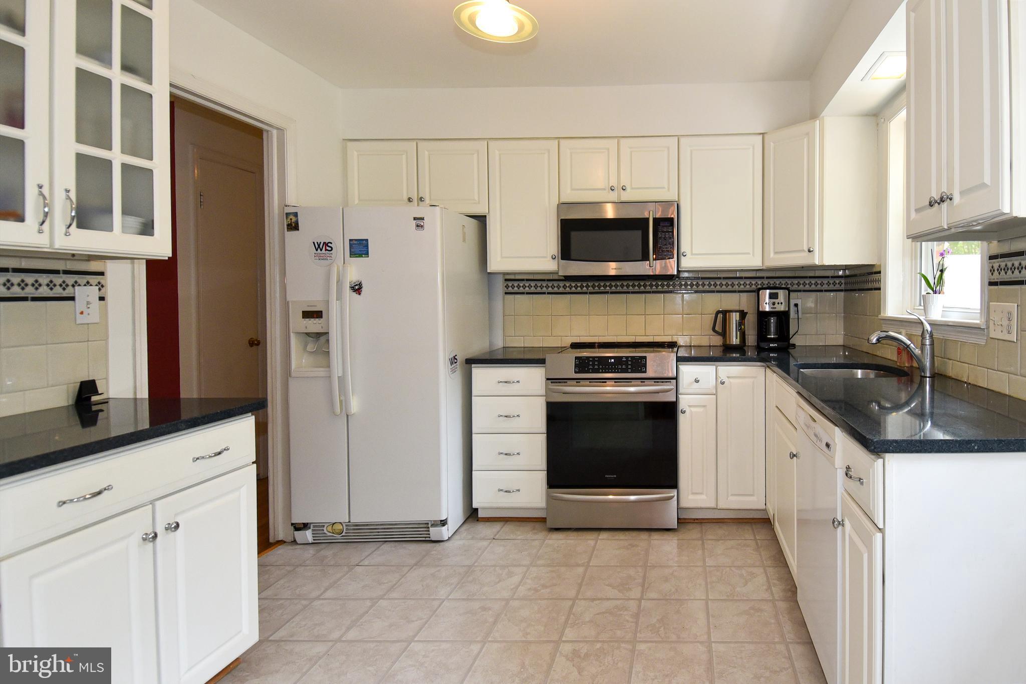 MAPLEWOOD - Residential Lease